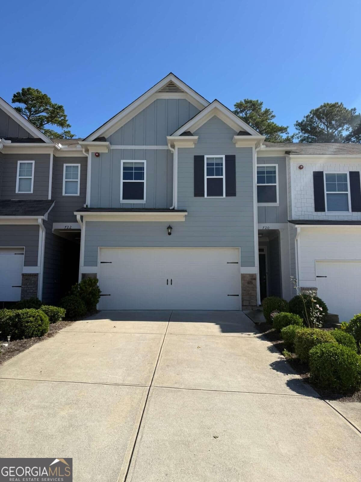 3 bedroom, 2.5 bathroom, 1,989 sq ft townhouse for rent at 720 Woodstock Grove Drive, Woodstock, GA 30188 for $2,575 a month — photo 1 of 1