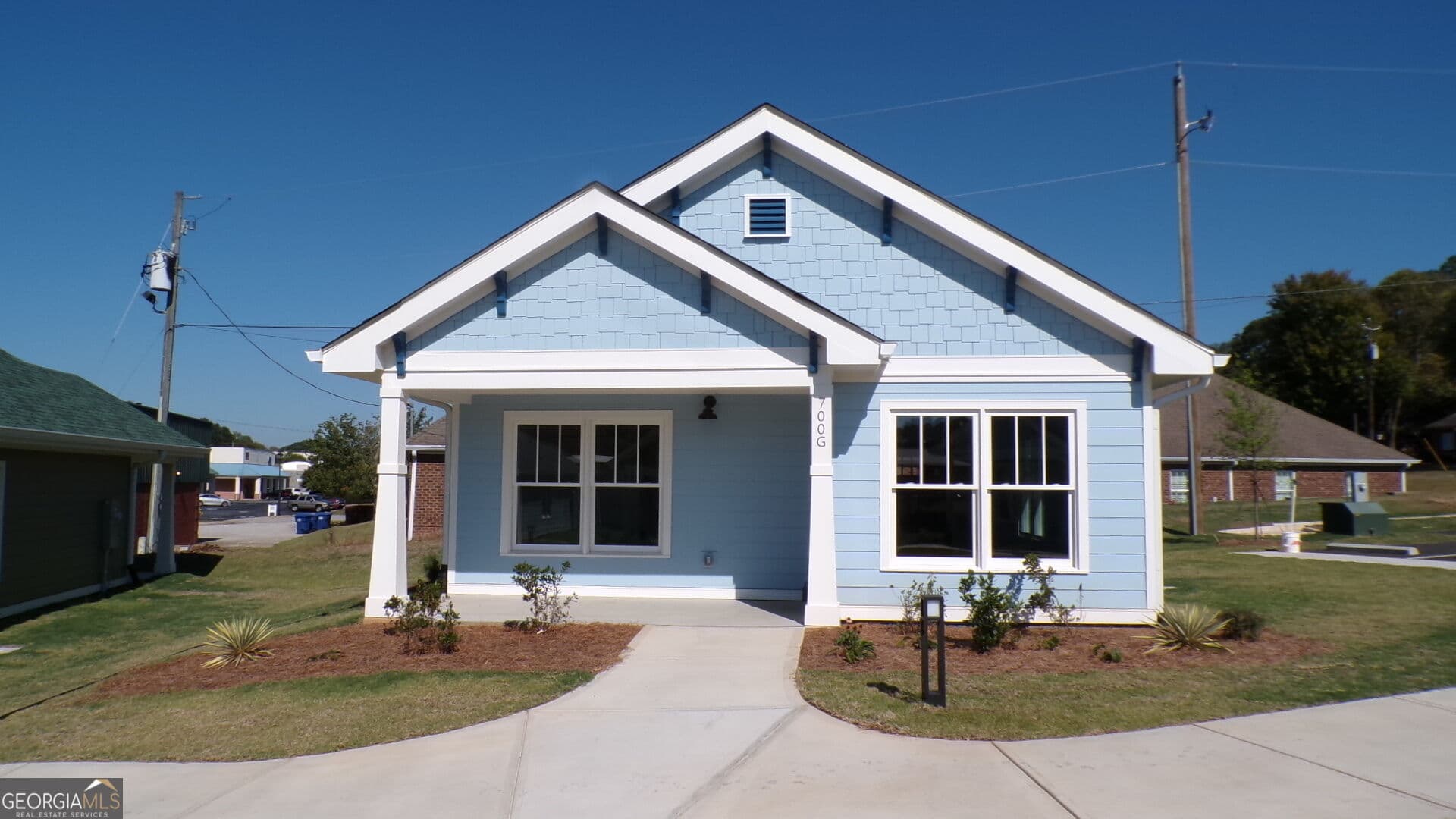 2 bedroom, 1 bathroom, 800 sq ft single family residence for sale at 49 Maynard Street 700G, Winder, GA 30680 — photo 1 of 13