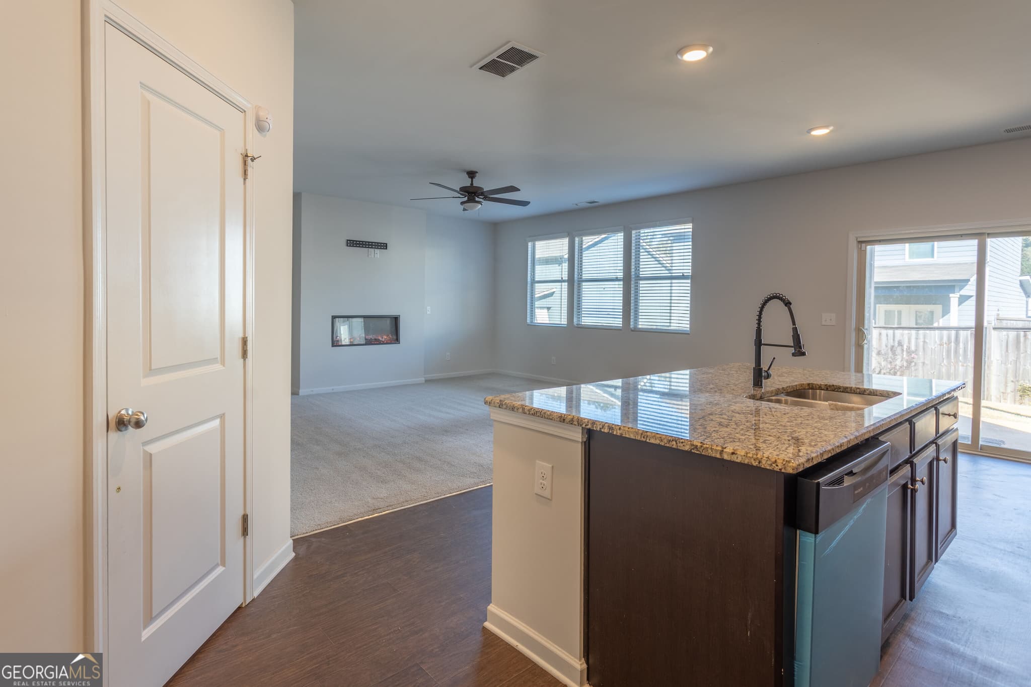 4 bedroom, 2.5 bathroom, 2,152 sq ft single family residence for sale at 617 Moorings Avenue, Mcdonough, GA 30253 — photo 7