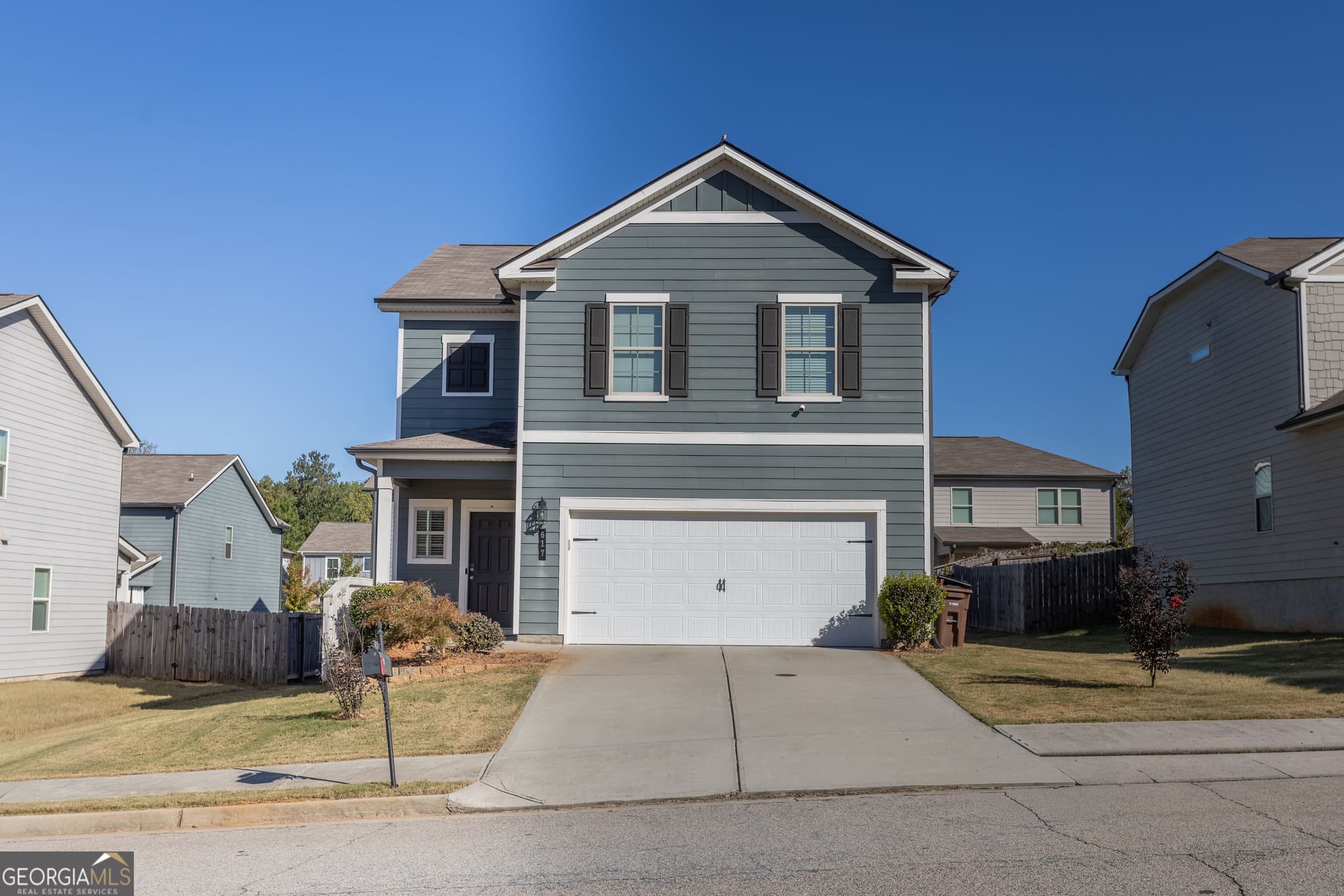 4 bedroom, 2.5 bathroom, 2,152 sq ft single family residence for sale at 617 Moorings Avenue, Mcdonough, GA 30253