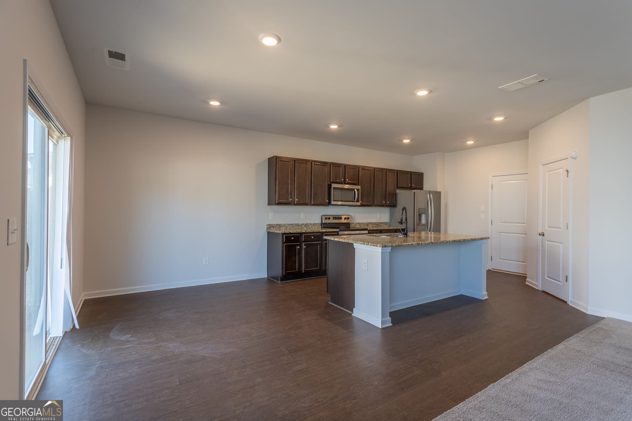 4 bedroom, 2.5 bathroom, 2,152 sq ft single family residence for sale at 617 Moorings Avenue, Mcdonough, GA 30253 — photo 10