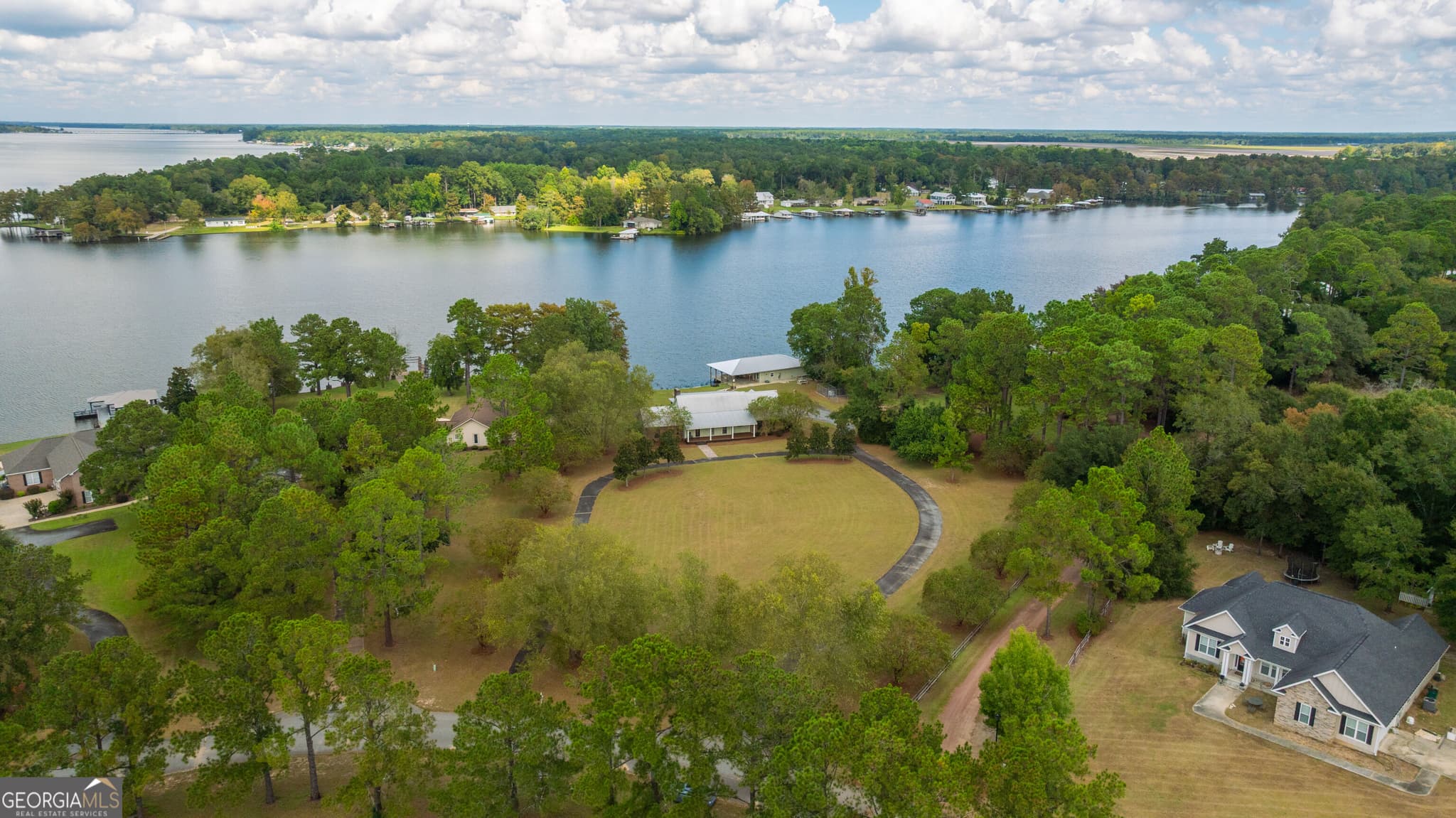 6 bedroom, 5.5 bathroom, 3,877 sq ft single family residence for sale at 150 Cedar Point Circle, Cordele, GA 31015 — photo 5