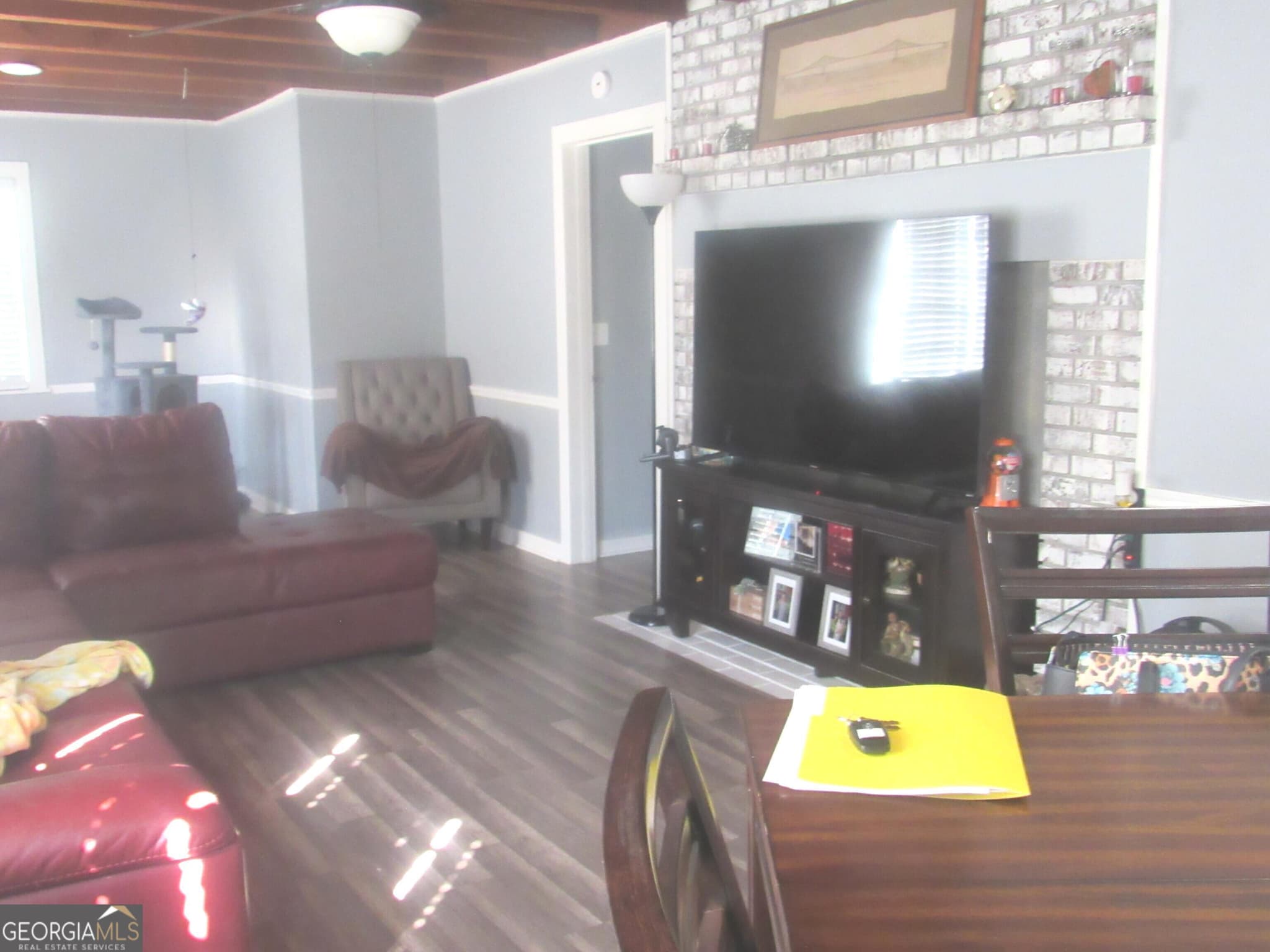 3 bedroom, 2 bathroom, 1,536 sq ft single family residence for sale at 433 Ga Highway 26, Cochran, GA 31014 — photo 3