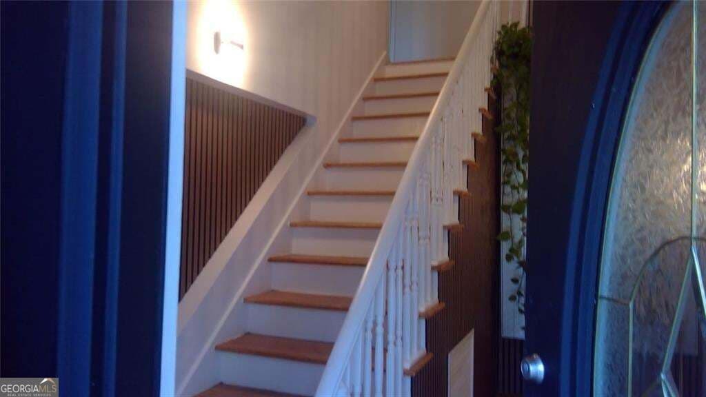3 bedroom, 2.5 bathroom, 3,344 sq ft single family residence for sale at 1210 King Edward Drive, Dublin, GA 31021 — photo 7
