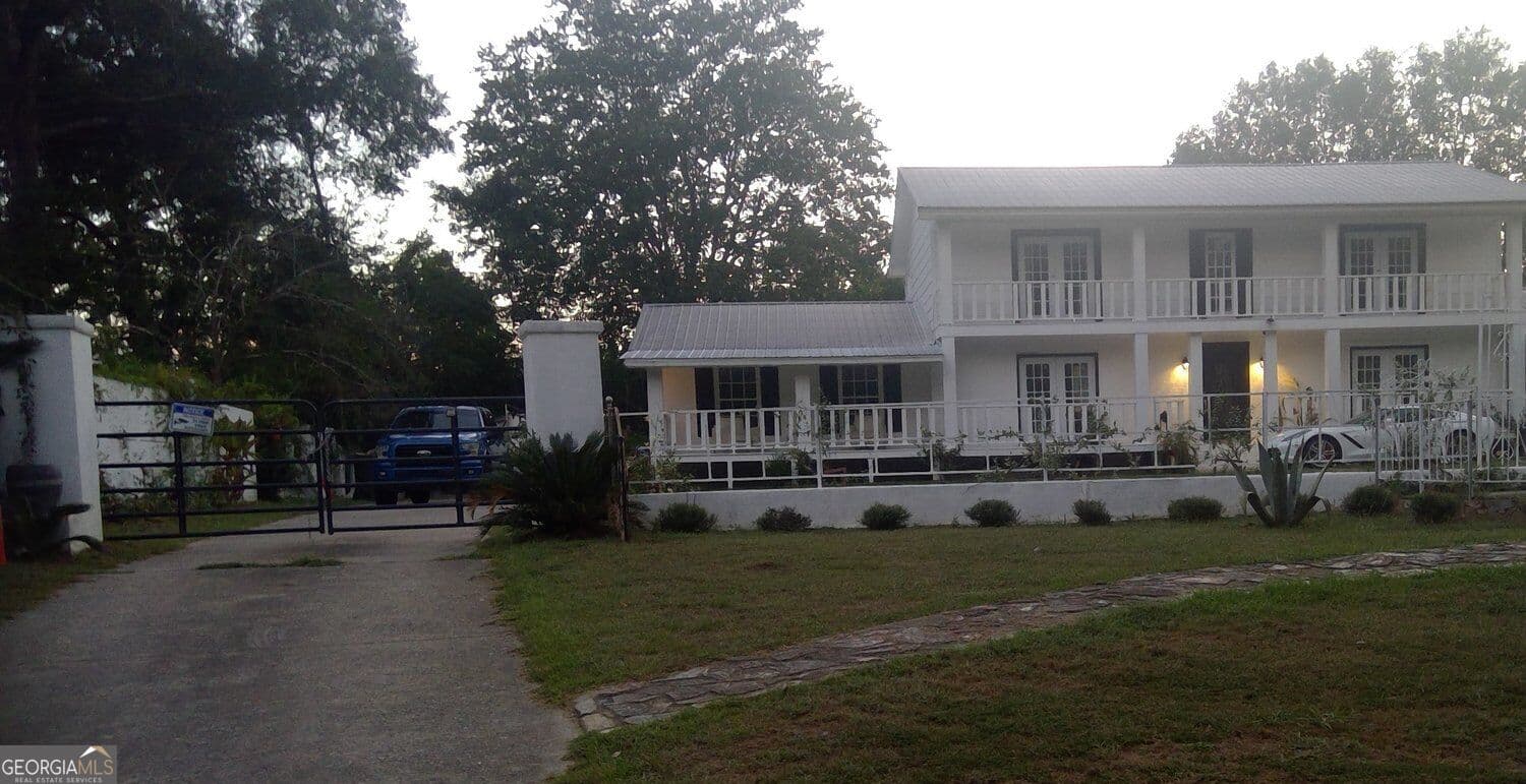 3 bedroom, 2.5 bathroom, 3,344 sq ft single family residence for sale at 1210 King Edward Drive, Dublin, GA 31021