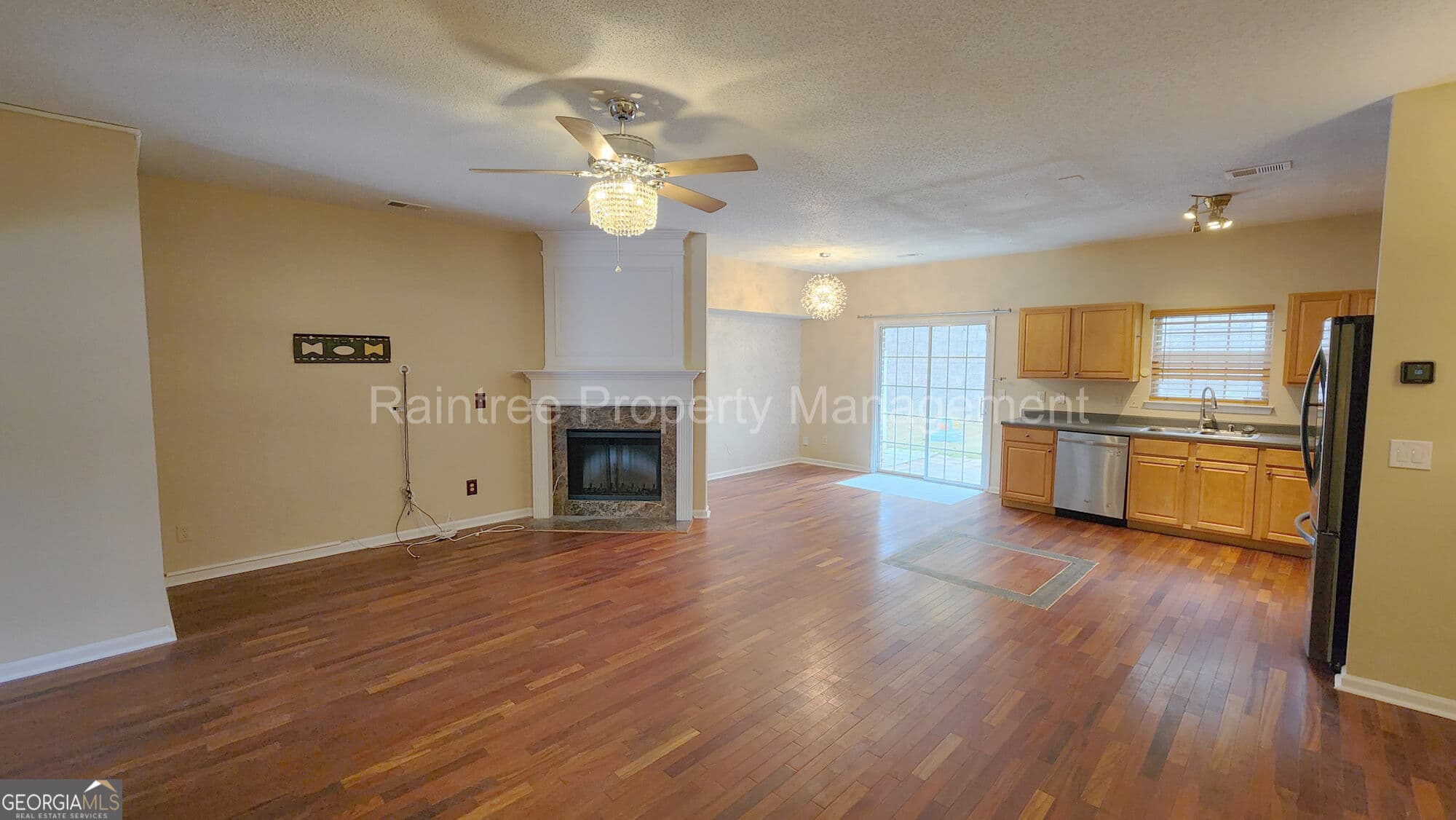 3 bedroom, 2.5 bathroom, 1,602 sq ft townhouse for rent at 3854 Pleasant Oaks Drive, Lawrenceville, GA 30044 for $2,050 a month — photo 2