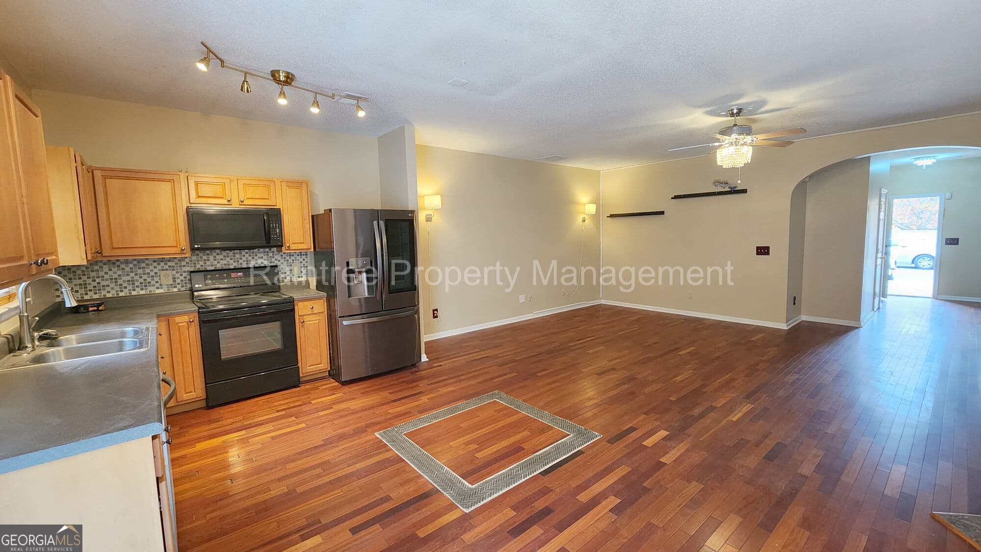 3 bedroom, 2.5 bathroom, 1,602 sq ft townhouse for rent at 3854 Pleasant Oaks Drive, Lawrenceville, GA 30044 for $2,050 a month — photo 4