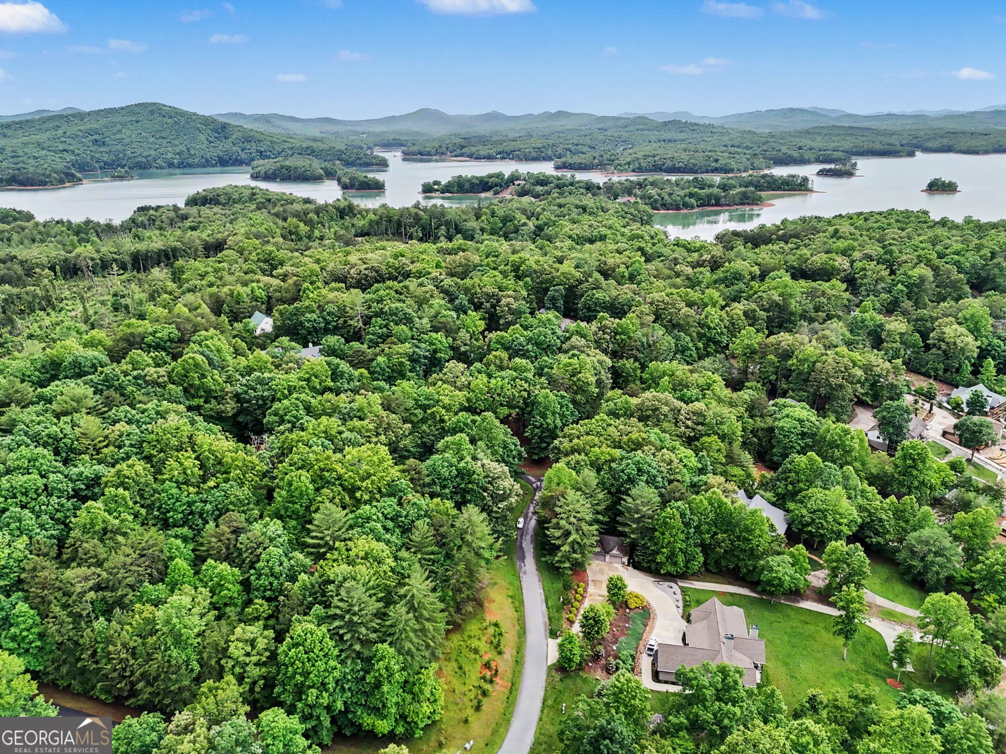 3 bedroom, 3 bathroom, 2,836 sq ft single family residence for sale at 15 Dale Drive, Blairsville, GA 30512 — photo 9