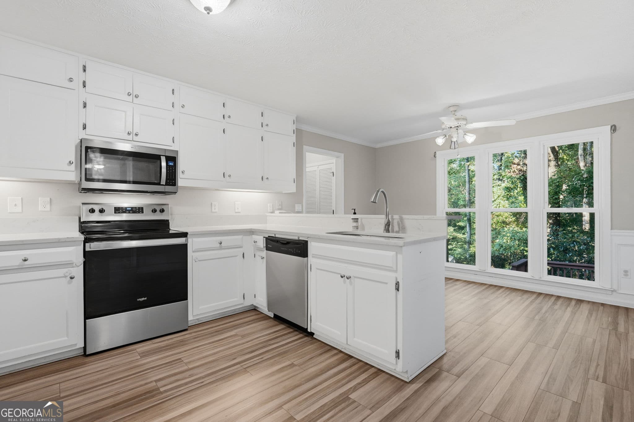 4 bedroom, 3.5 bathroom single family residence for sale at 2770 Cambridge Hills Road, Cumming, GA 30041 — photo 8