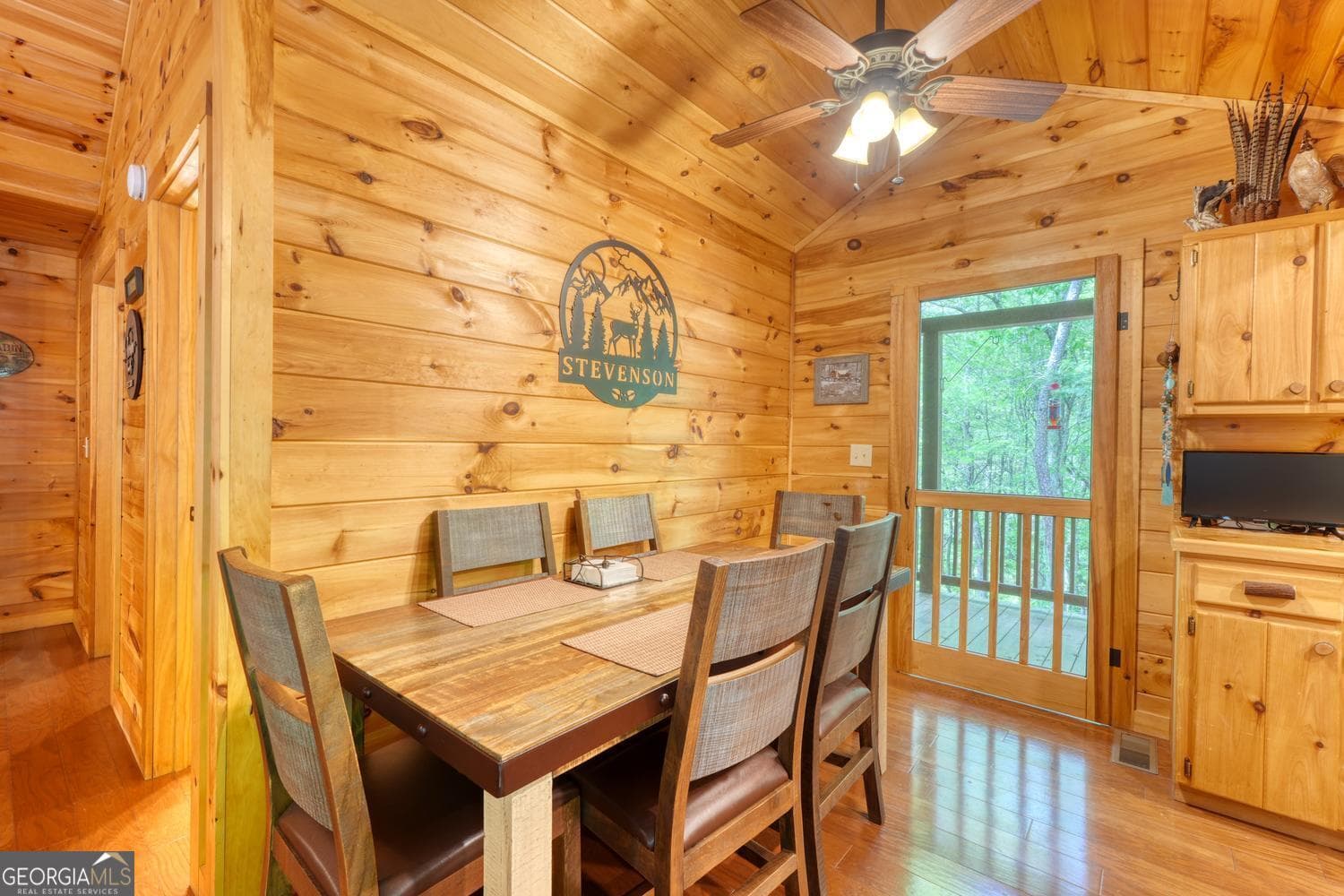 3 bedroom, 3 bathroom, 1,600 sq ft cabin,single family residence for sale at 215 The Woods Road, Mineral Bluff, GA 30559 — photo 10