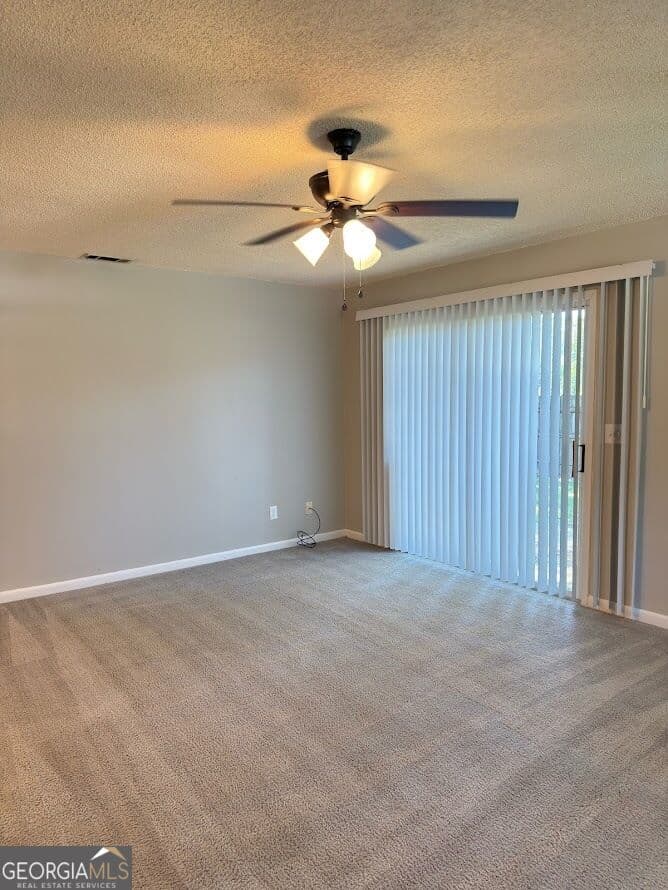3 bedroom, 2 bathroom, 1,302 sq ft single family residence for rent at 137 Royal Circle, Kingsland, GA 31548 for $1,750 a month — photo 3
