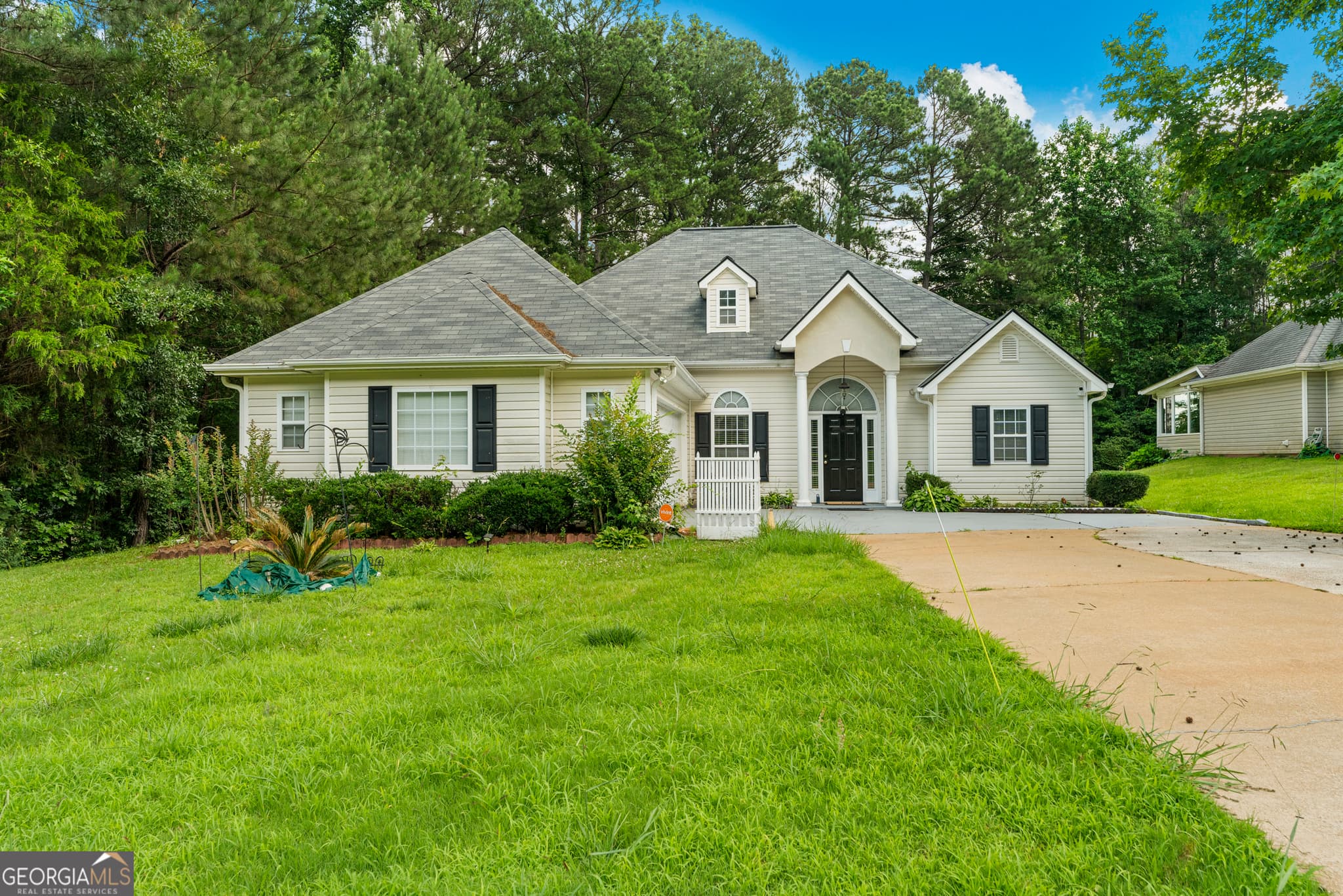 3 bedroom, 2 bathroom, 2,140 sq ft single family residence sold at 241 Old Pond Road, Lagrange, GA 30241