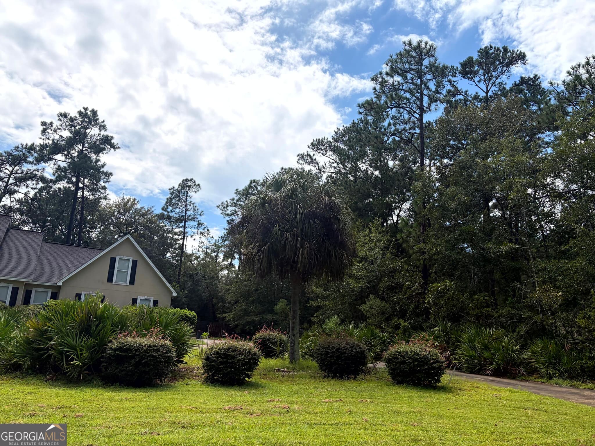 4 bedroom, 3.5 bathroom, 3,199 sq ft single family residence for sale at 134 Foxcreek Estate Drive, Brunswick, GA 31523 — photo 9