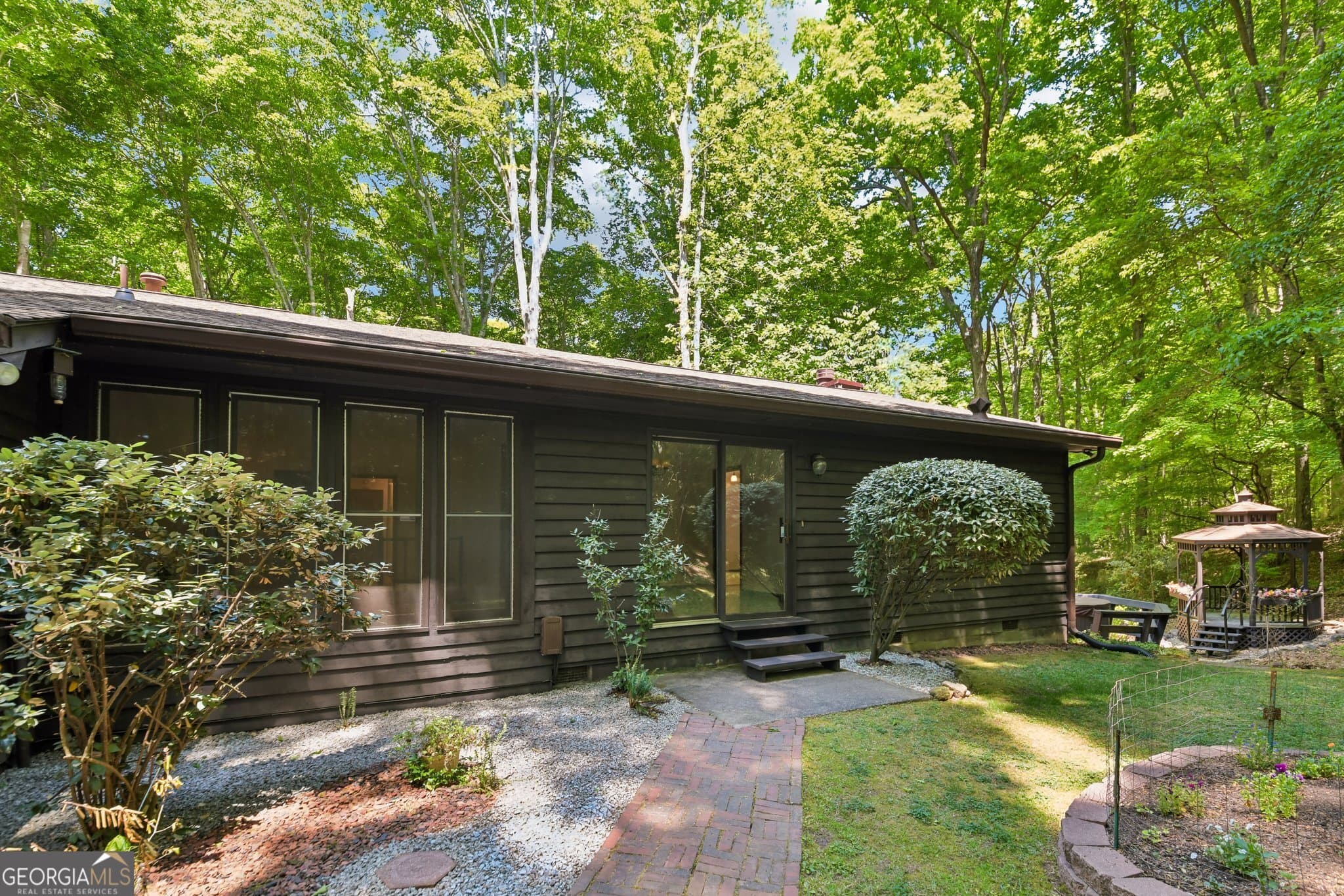 3 bedroom, 2 bathroom, 2,152 sq ft single family residence sold at 6825 White Mill Road, Fairburn, GA 30213
