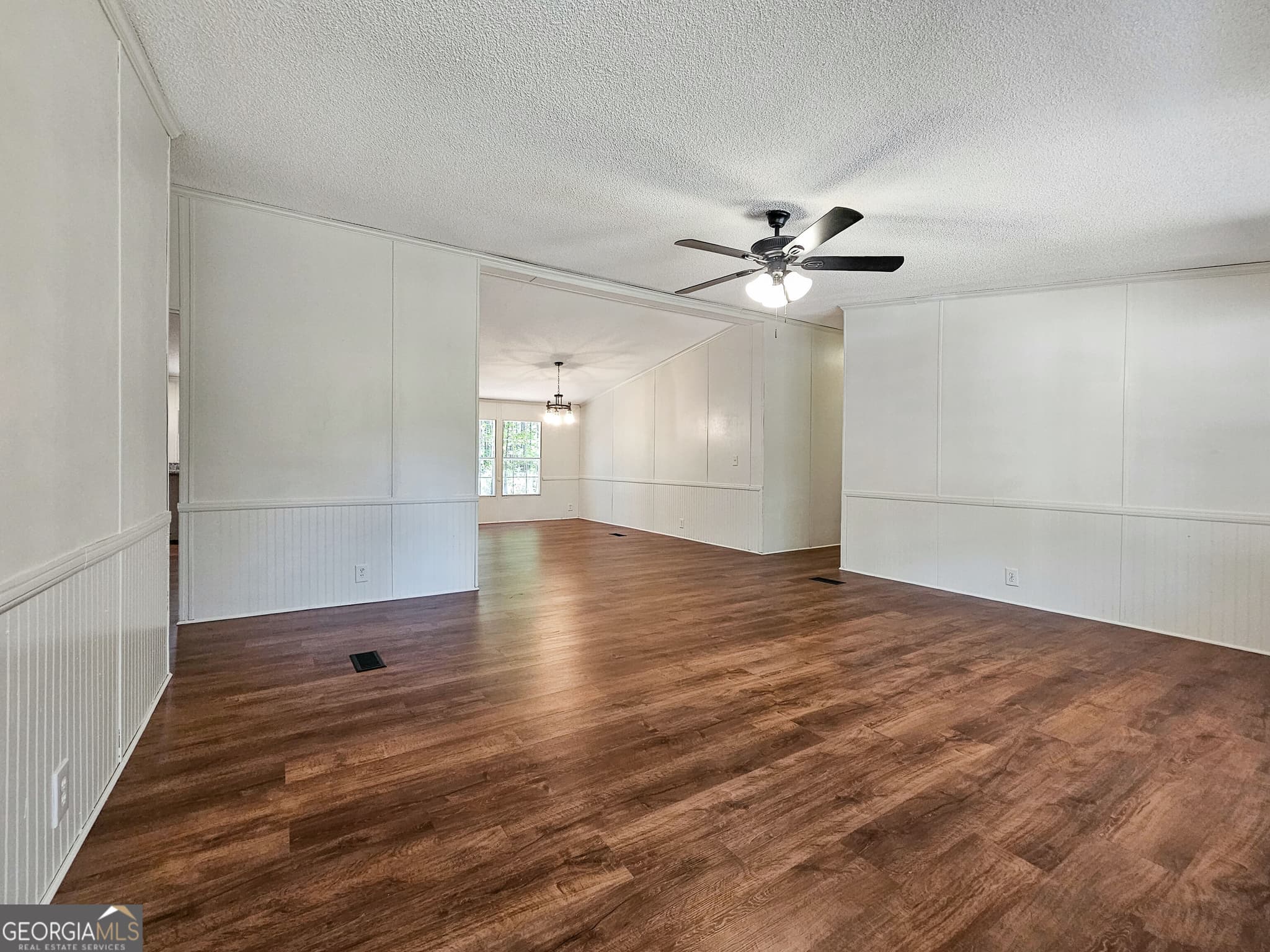 4 bedroom, 2 bathroom, 2,356 sq ft manufactured home,single family residence for sale at 426 Quail Drive, Greenville, GA 30222 — photo 7