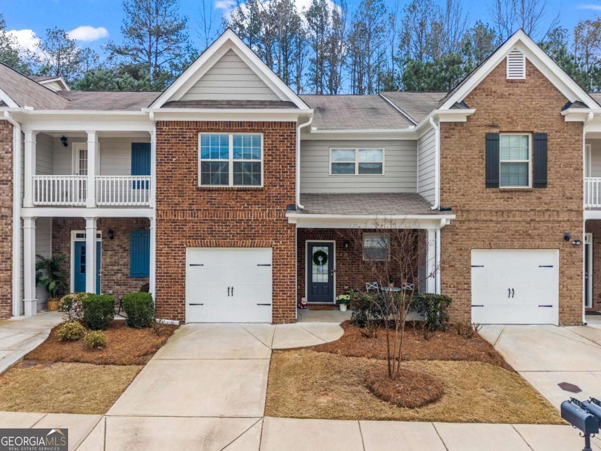 3 bedroom, 2.5 bathroom, 1,920 sq ft townhouse sold at 369 Franklin Lane, Acworth, GA 30102
