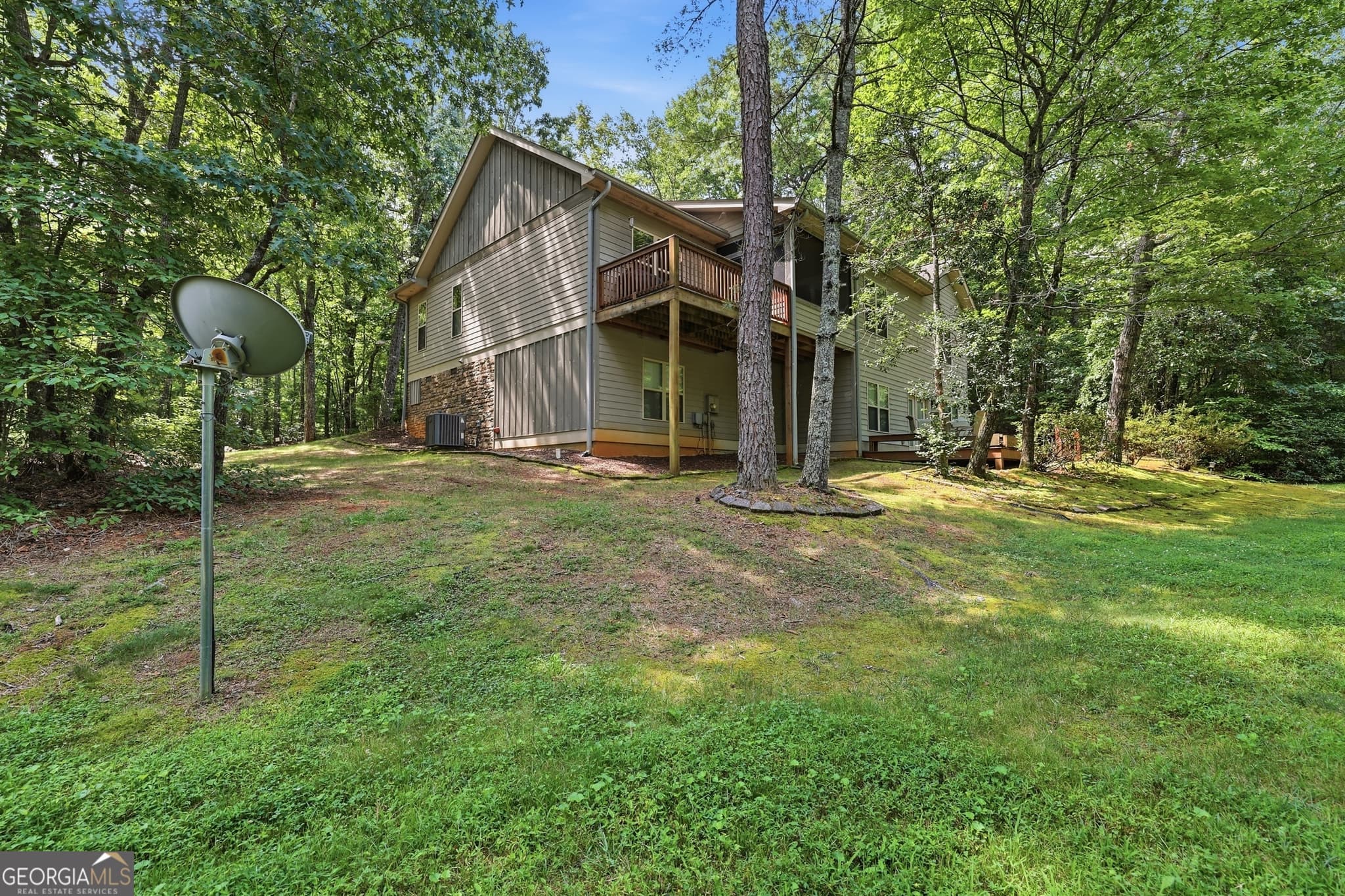4 bedroom, 3 bathroom, 2,778 sq ft single family residence for sale at 411 Hickory Nut Mountain, Tallulah Falls, GA 30573 — photo 3