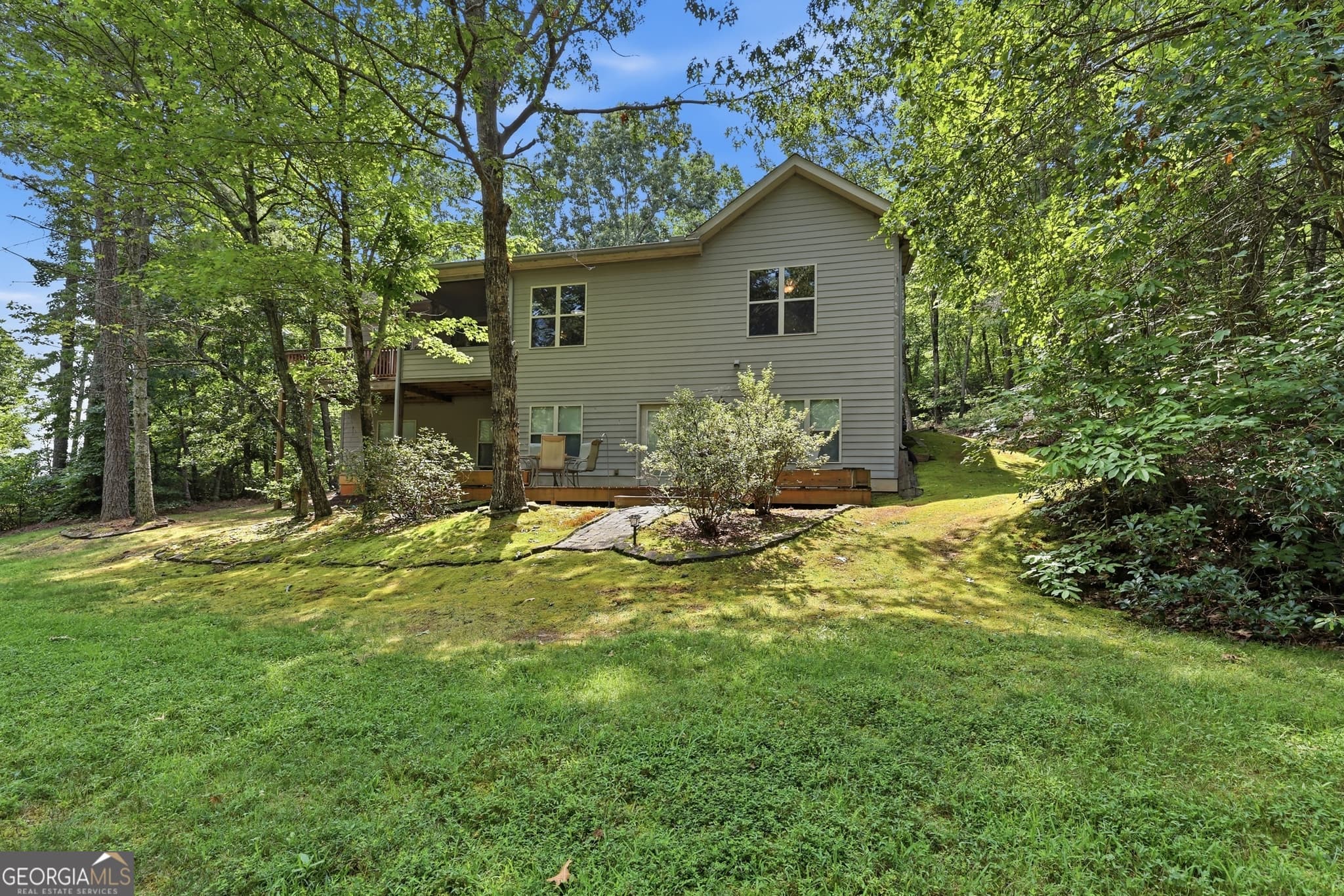 4 bedroom, 3 bathroom, 2,778 sq ft single family residence for sale at 411 Hickory Nut Mountain, Tallulah Falls, GA 30573 — photo 4