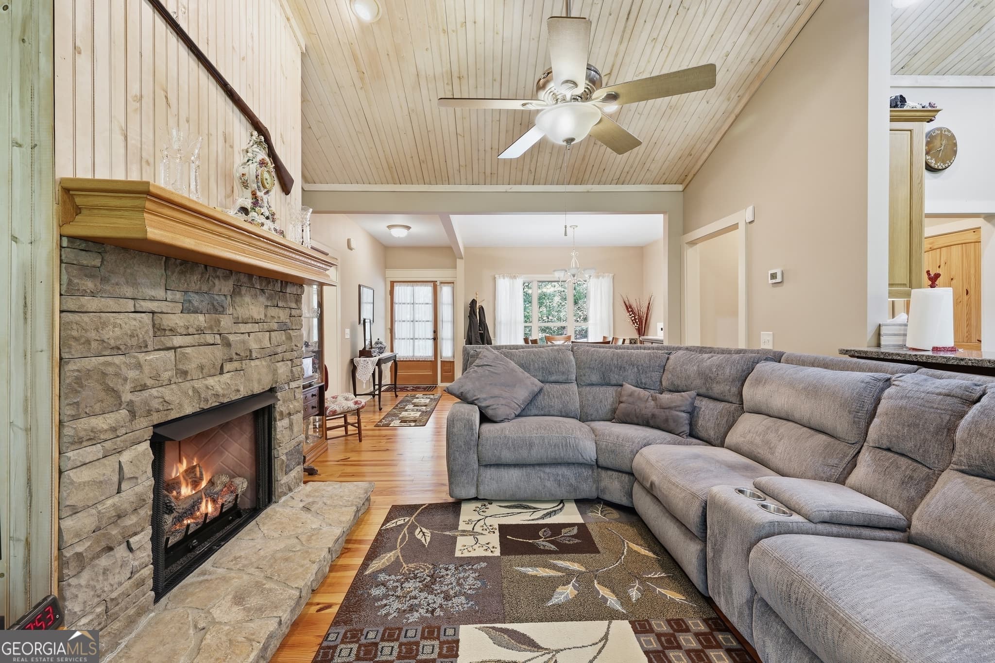 4 bedroom, 3 bathroom, 2,778 sq ft single family residence for sale at 411 Hickory Nut Mountain, Tallulah Falls, GA 30573 — photo 8