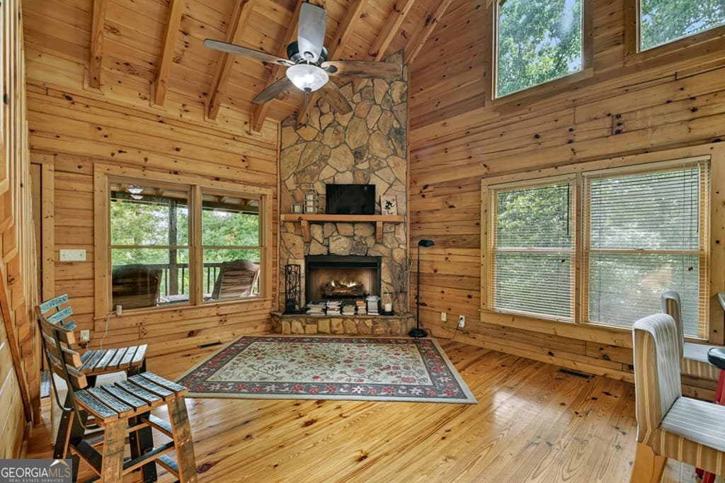 3 bedroom, 3 bathroom, 1,950 sq ft cabin,single family residence for sale at 782 Scenic Mountain View Road, Blue Ridge, GA 30513 — photo 3