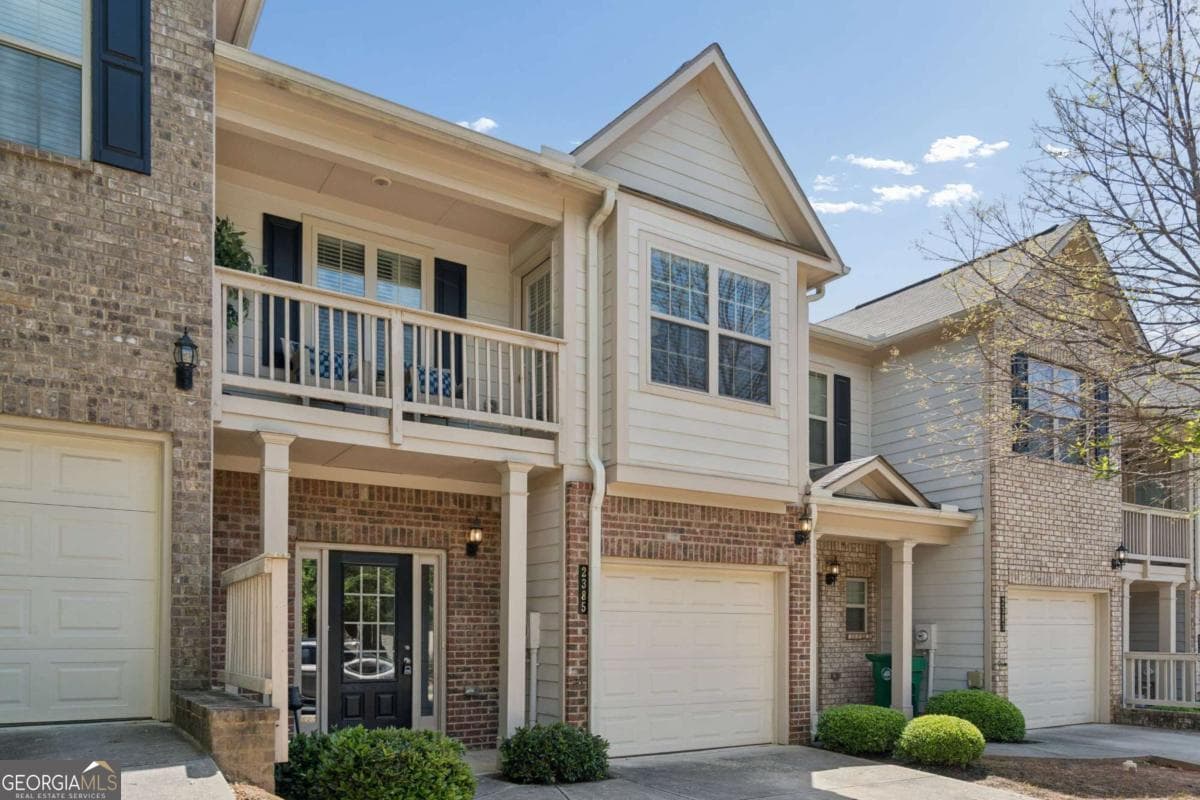 2 bedroom, 2.5 bathroom, 1,576 sq ft townhouse sold at 2385 Castle Keep Way, Atlanta, GA 30316