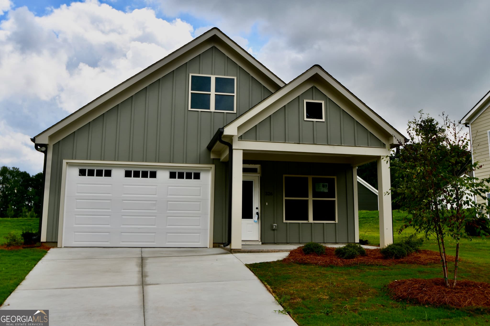 3 bedroom, 2 bathroom, 1,187 sq ft single family residence for sale at 326 Andover Drive, Athens, GA 30607 — photo 1 of 19