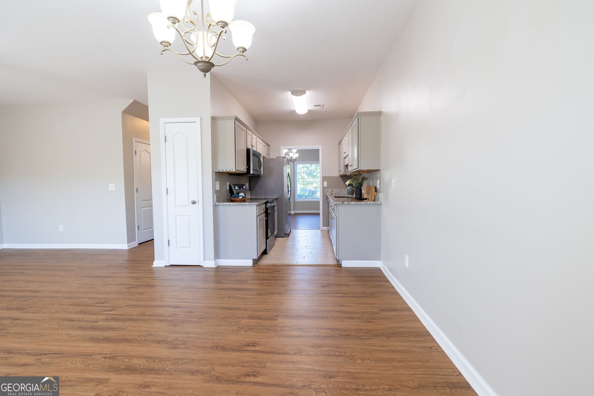 3 bedroom, 2.5 bathroom, 1,781 sq ft townhouse for sale at 17 Village Glen, Dallas, GA 30157 — photo 6