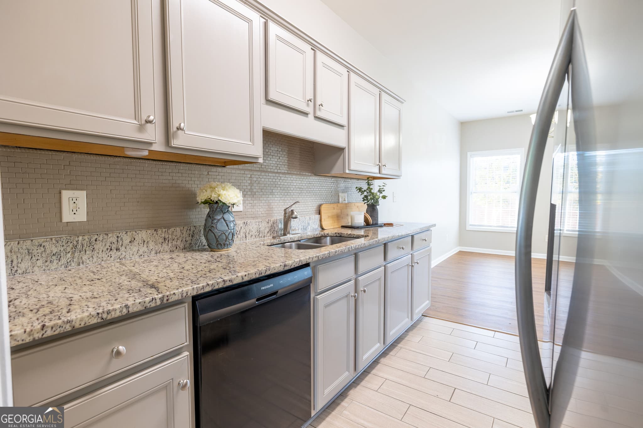 3 bedroom, 2.5 bathroom, 1,781 sq ft townhouse for sale at 17 Village Glen, Dallas, GA 30157 — photo 5