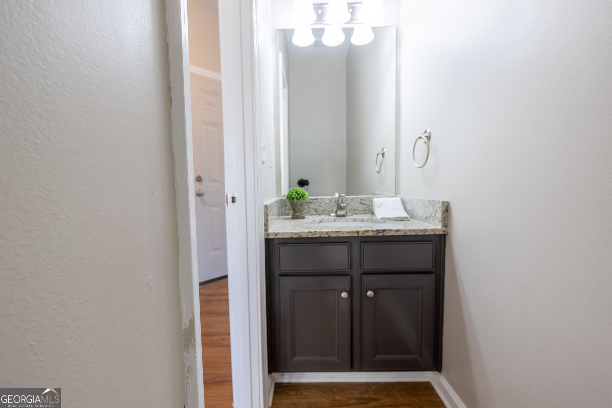 3 bedroom, 2.5 bathroom, 1,781 sq ft townhouse for sale at 17 Village Glen, Dallas, GA 30157 — photo 9