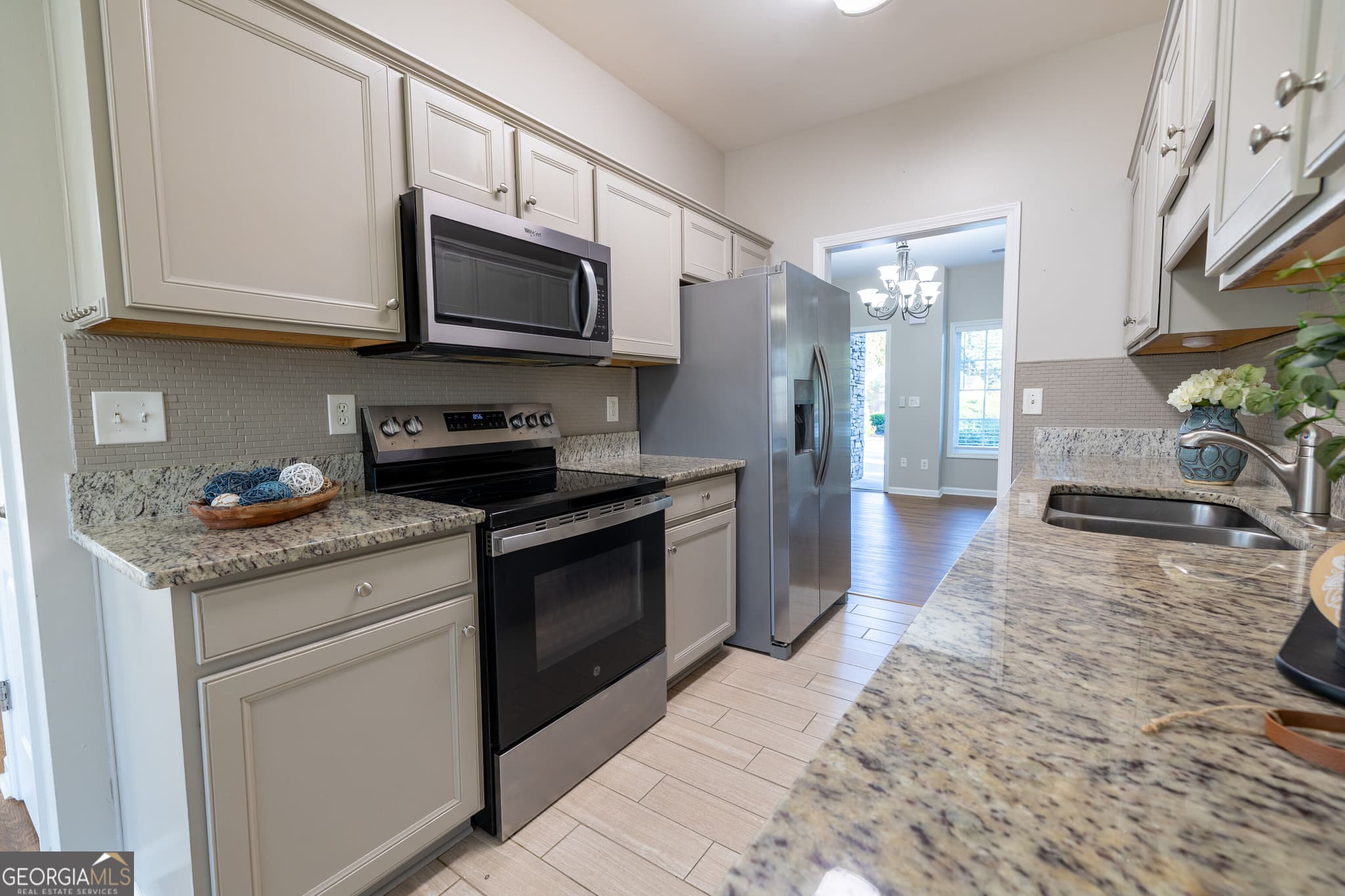 3 bedroom, 2.5 bathroom, 1,781 sq ft townhouse for sale at 17 Village Glen, Dallas, GA 30157 — photo 4