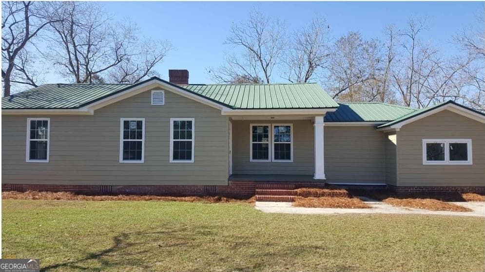 4 bedroom, 2 bathroom, 1,700 sq ft single family residence sold at 1120 5th Avenue, Twin City, GA 30471