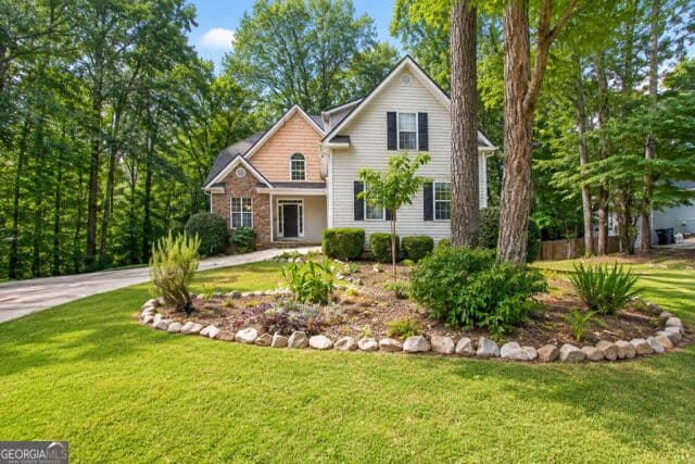 4 bedroom, 2.5 bathroom, 3,052 sq ft single family residence for sale at 90 Teal Court, Senoia, GA 30276 — photo 3