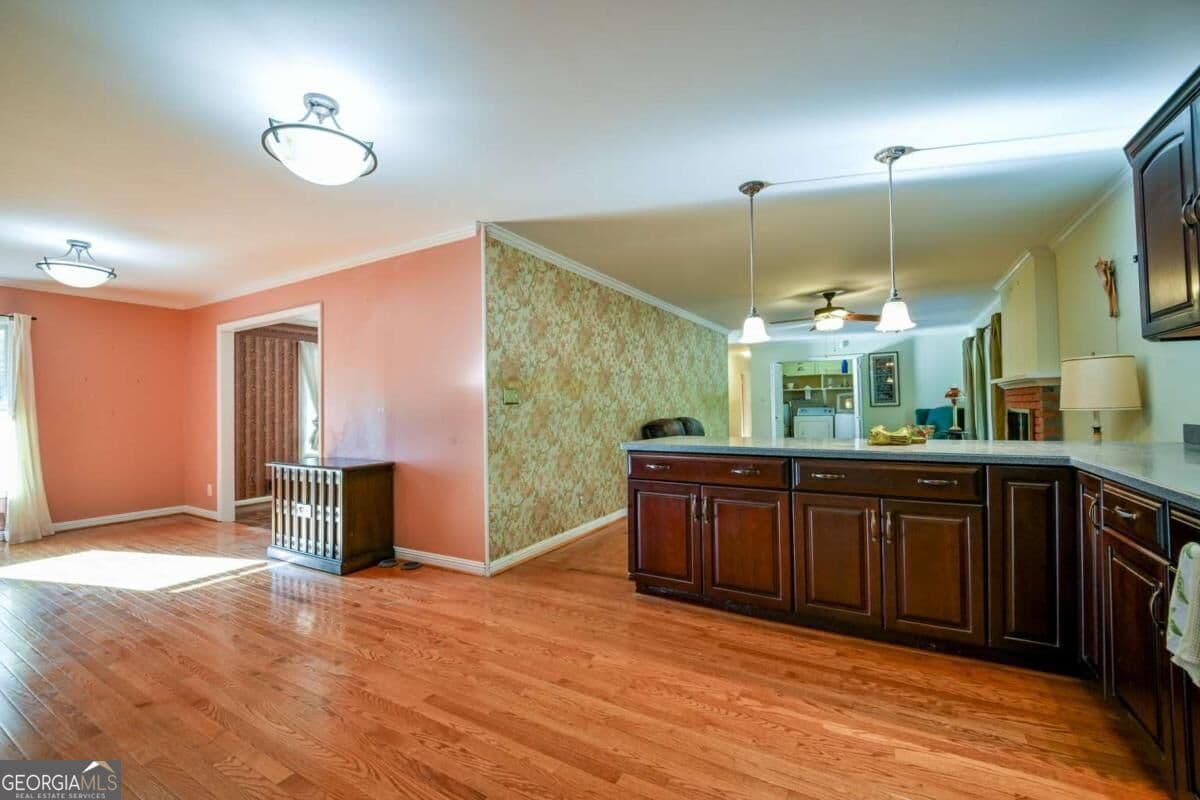 3 bedroom, 2 bathroom, 2,076 sq ft single family residence for sale at 281 Hunnicutt Drive, Athens, GA 30606 — photo 9