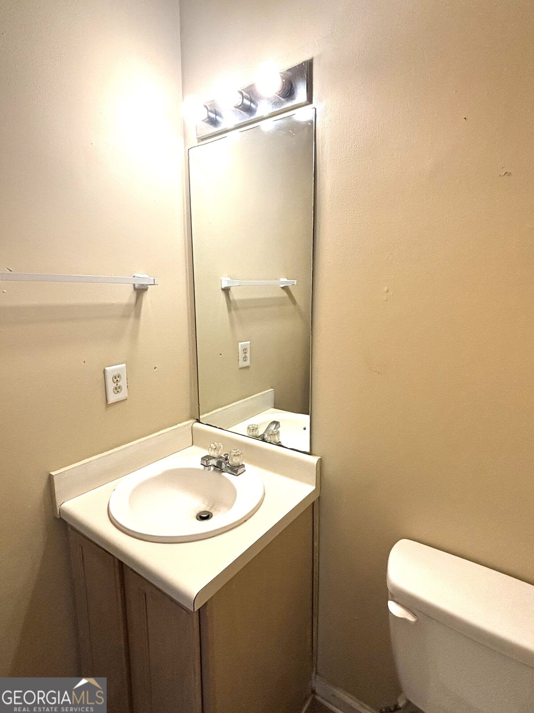 3 bedroom, 2.5 bathroom, 2,036 sq ft single family residence for rent at 5452 Perching Place, Lithonia, GA 30058 for $1,850 a month — photo 9