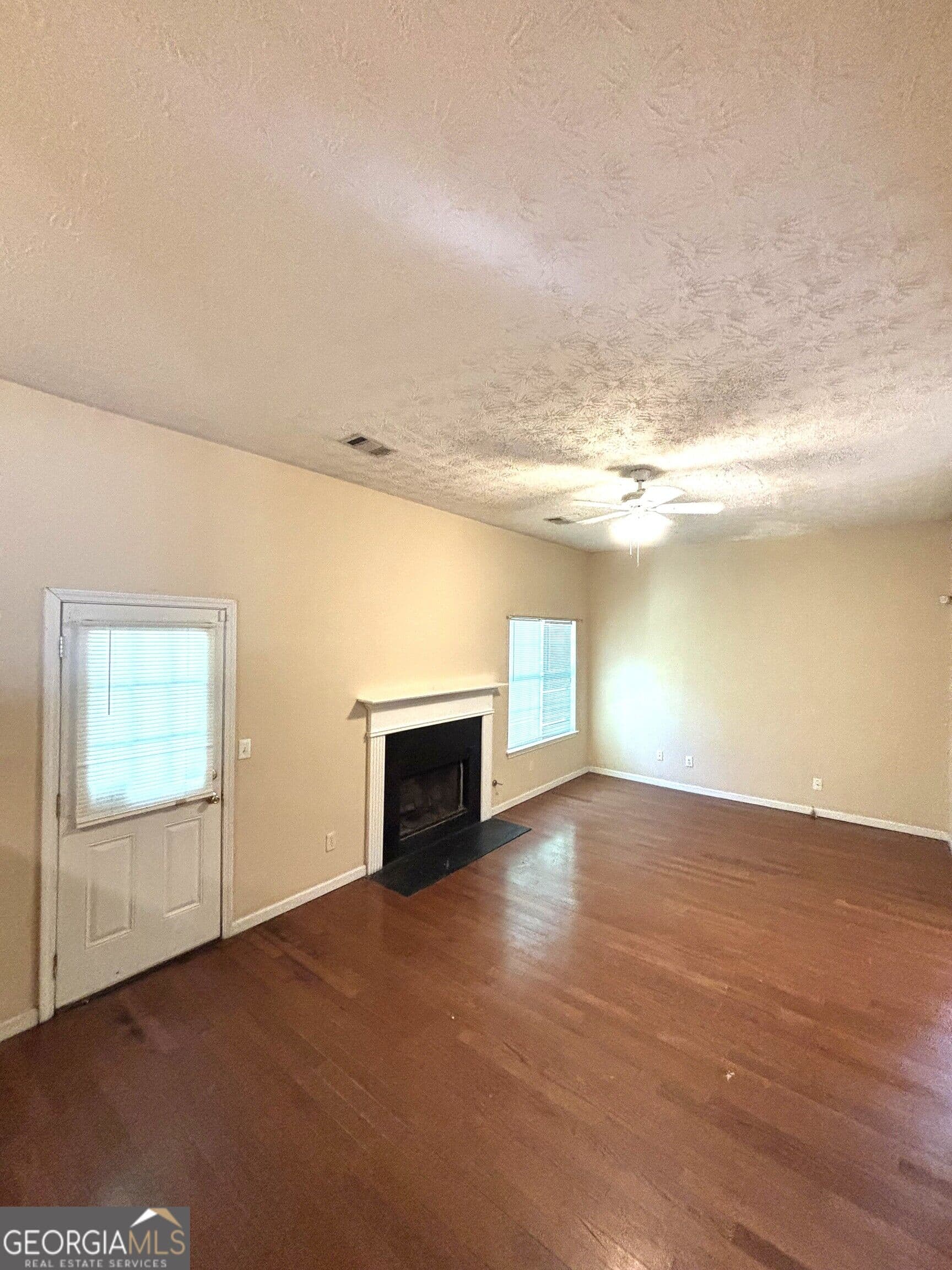 3 bedroom, 2.5 bathroom, 2,036 sq ft single family residence for rent at 5452 Perching Place, Lithonia, GA 30058 for $1,850 a month — photo 8