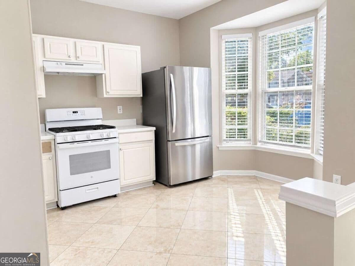 2 bedroom, 2.5 bathroom, 1,218 sq ft townhouse for sale at 4645 Valais Court 51, Johns Creek, GA 30022 — photo 4