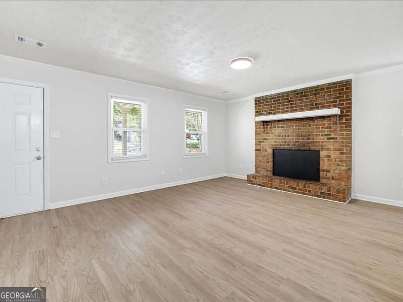 3 bedroom, 2 bathroom, 1,162 sq ft single family residence for sale at 3072 Palomino Drive, Powder Springs, GA 30127 — photo 4