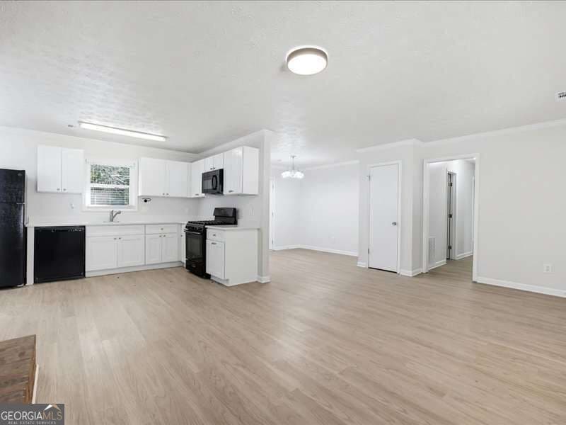 3 bedroom, 2 bathroom, 1,162 sq ft single family residence for sale at 3072 Palomino Drive, Powder Springs, GA 30127 — photo 8