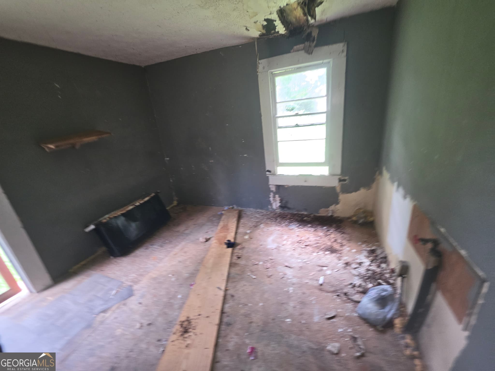 3 bedroom, 1 bathroom, 1,120 sq ft single family residence under contract at 375 N Richardson Street, Hartwell, GA 30643 — photo 9