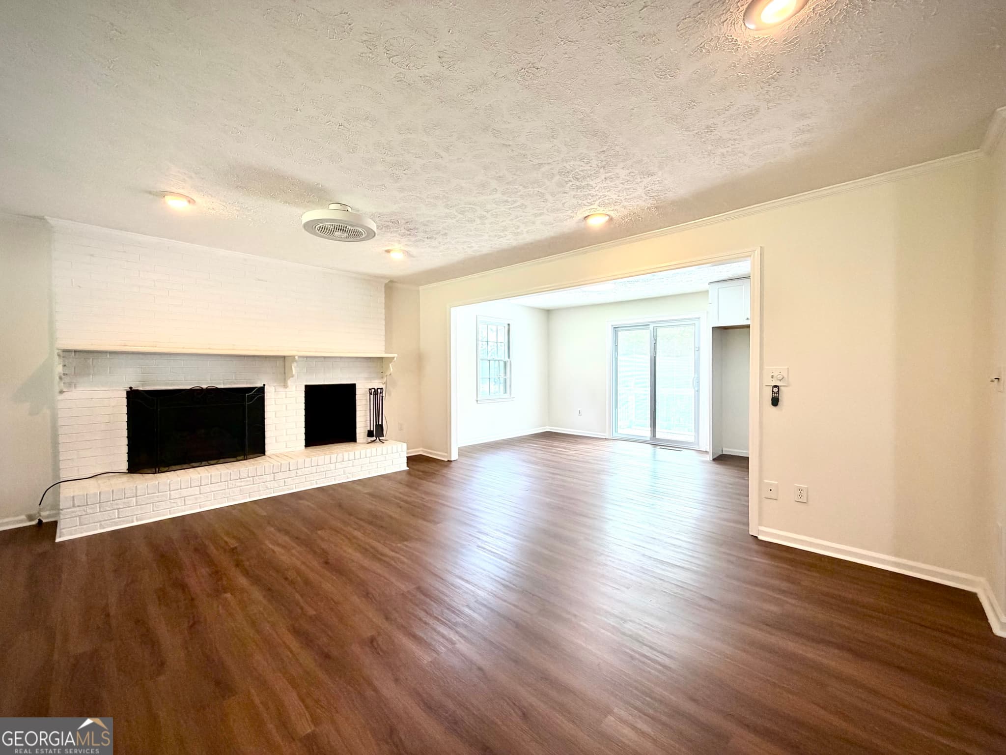 3 bedroom, 2.5 bathroom, 1,920 sq ft single family residence under contract at 840 Tanglewood Drive, Dublin, GA 31021 — photo 5