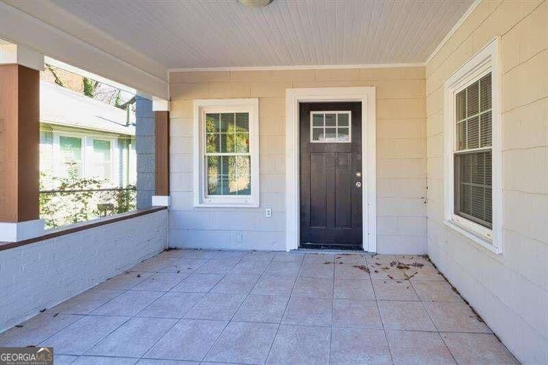 2 bedroom, 1 bathroom, 980 sq ft single family residence for sale at 2506 Maple Street, East Point, GA 30344 — photo 3