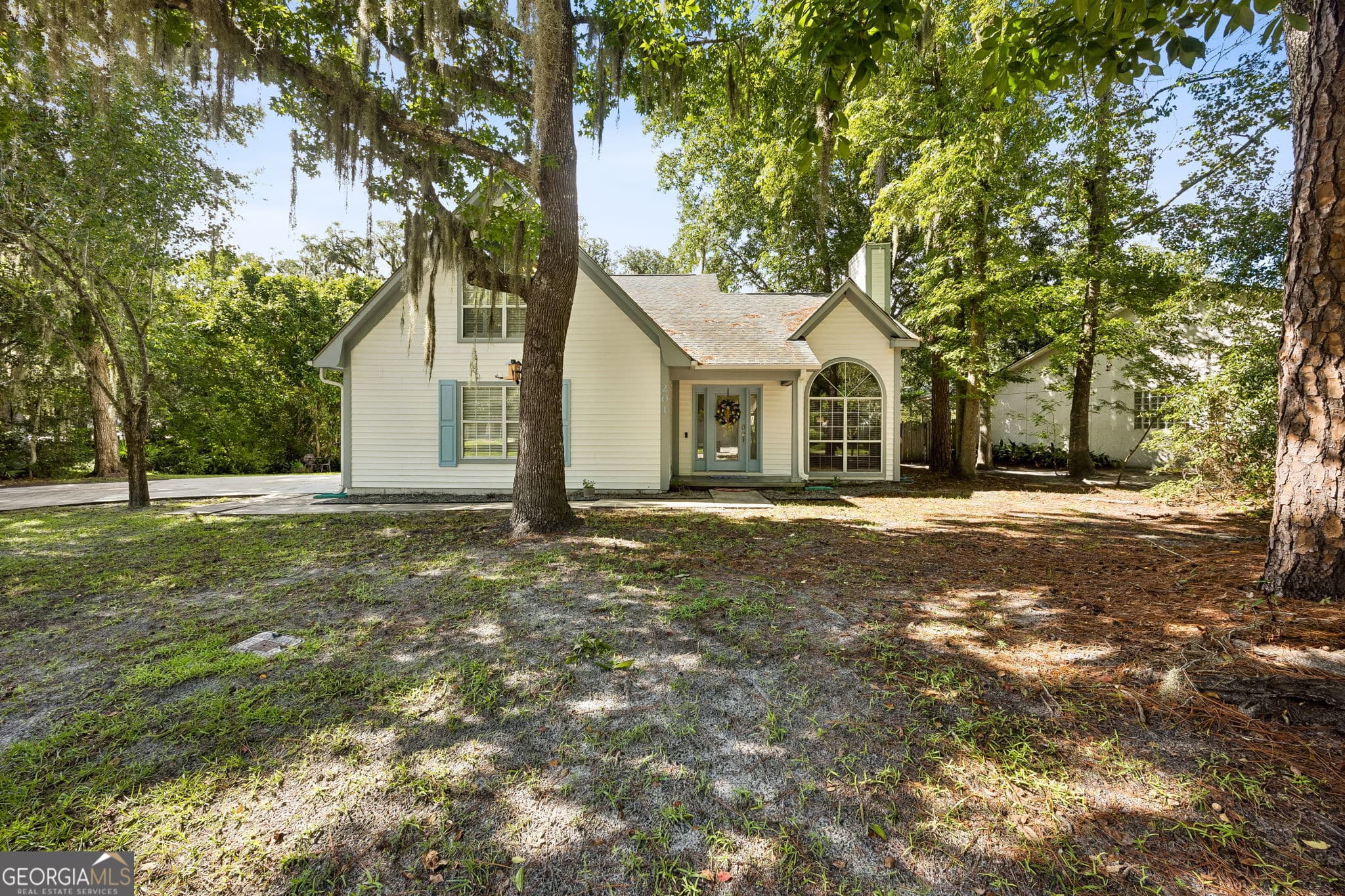 3 bedroom, 2 bathroom, 1,887 sq ft single family residence for sale at 201 McIntosh Drive, St. Marys, GA 31558 — photo 2