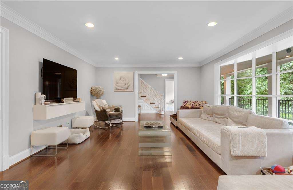 4 bedroom, 3.5 bathroom, 4,400 sq ft single family residence for sale at 2660 Spalding Drive, Atlanta, GA 30350 — photo 7