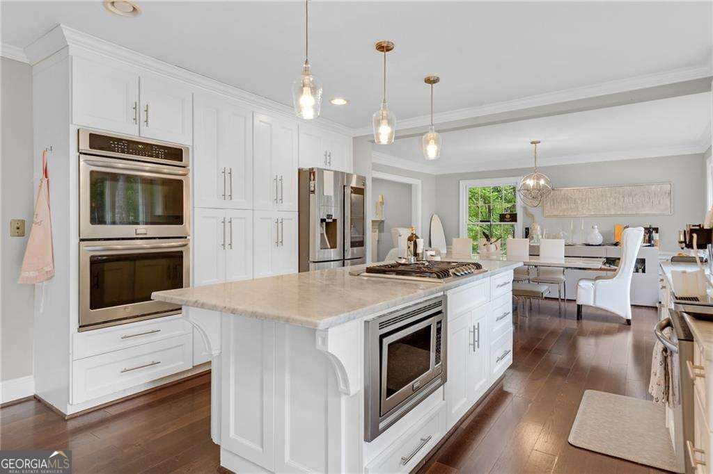 4 bedroom, 3.5 bathroom, 4,400 sq ft single family residence for sale at 2660 Spalding Drive, Atlanta, GA 30350 — photo 10