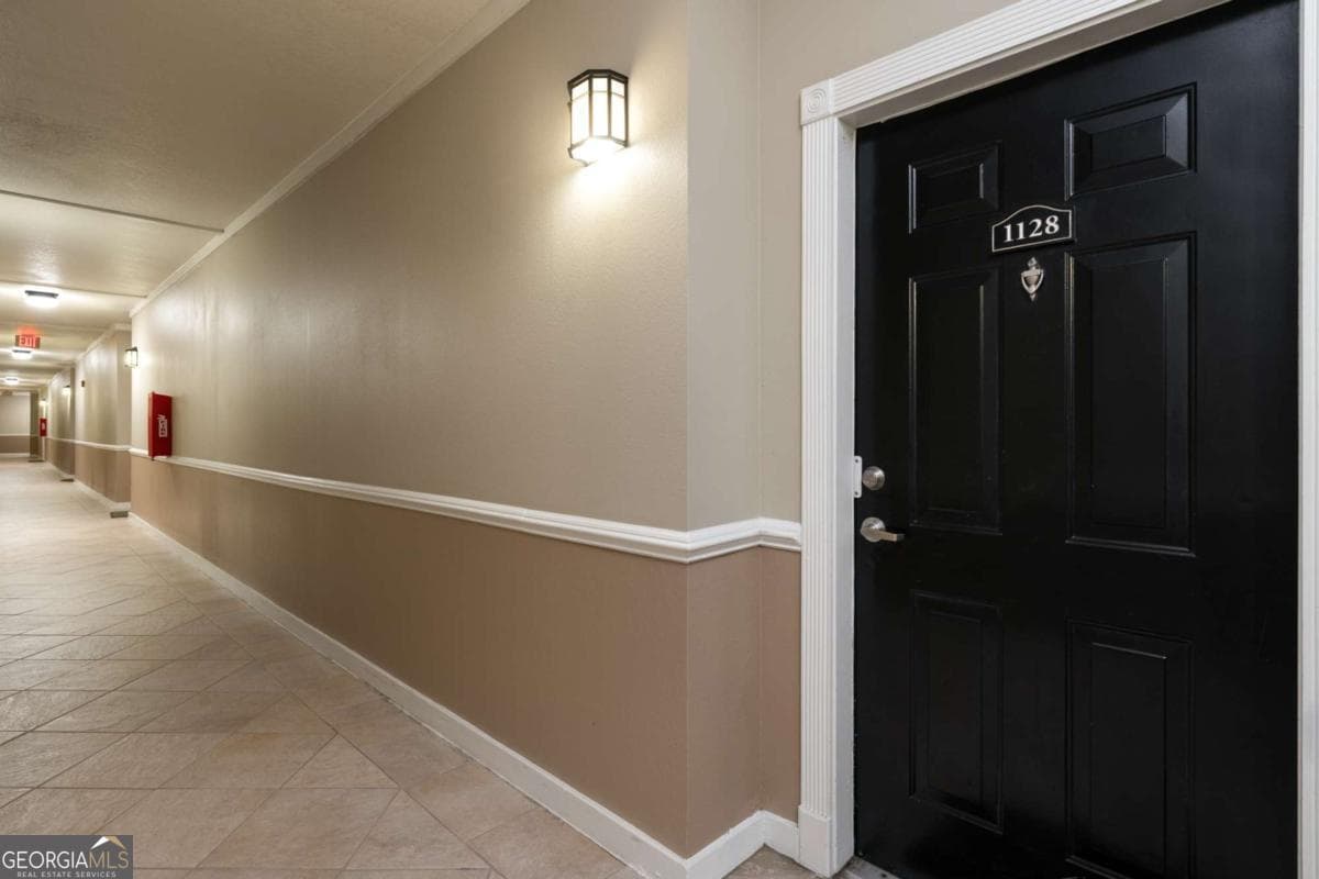 1 bedroom, 1 bathroom, 864 sq ft condominium for sale at 1128 Westchester Ridge, Brookhaven, GA 30329 — photo 3