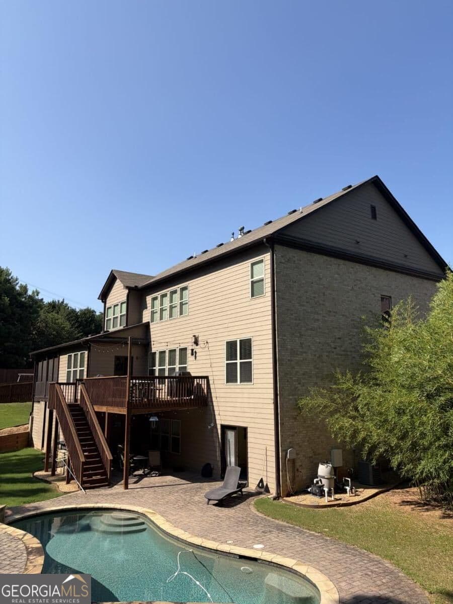 6 bedroom, 4.5 bathroom, 5,318 sq ft single family residence for sale at 460 Brookwood Estates Drive, Alpharetta, GA 30005 — photo 2