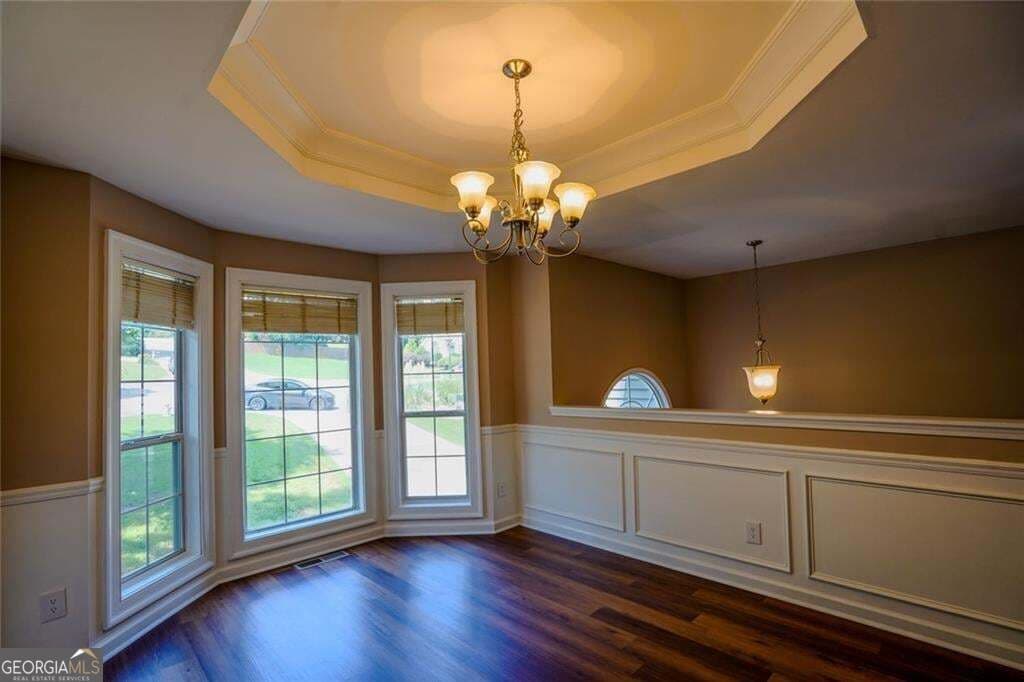 4 bedroom, 3 bathroom, 2,811 sq ft single family residence for sale at 4340 Mapleton Way, Cumming, GA 30028 — photo 6