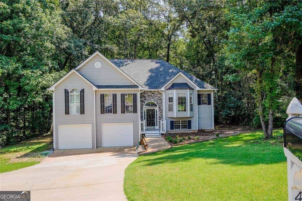 4 bedroom, 3 bathroom, 2,811 sq ft single family residence for sale at 4340 Mapleton Way, Cumming, GA 30028 — photo 1 of 31