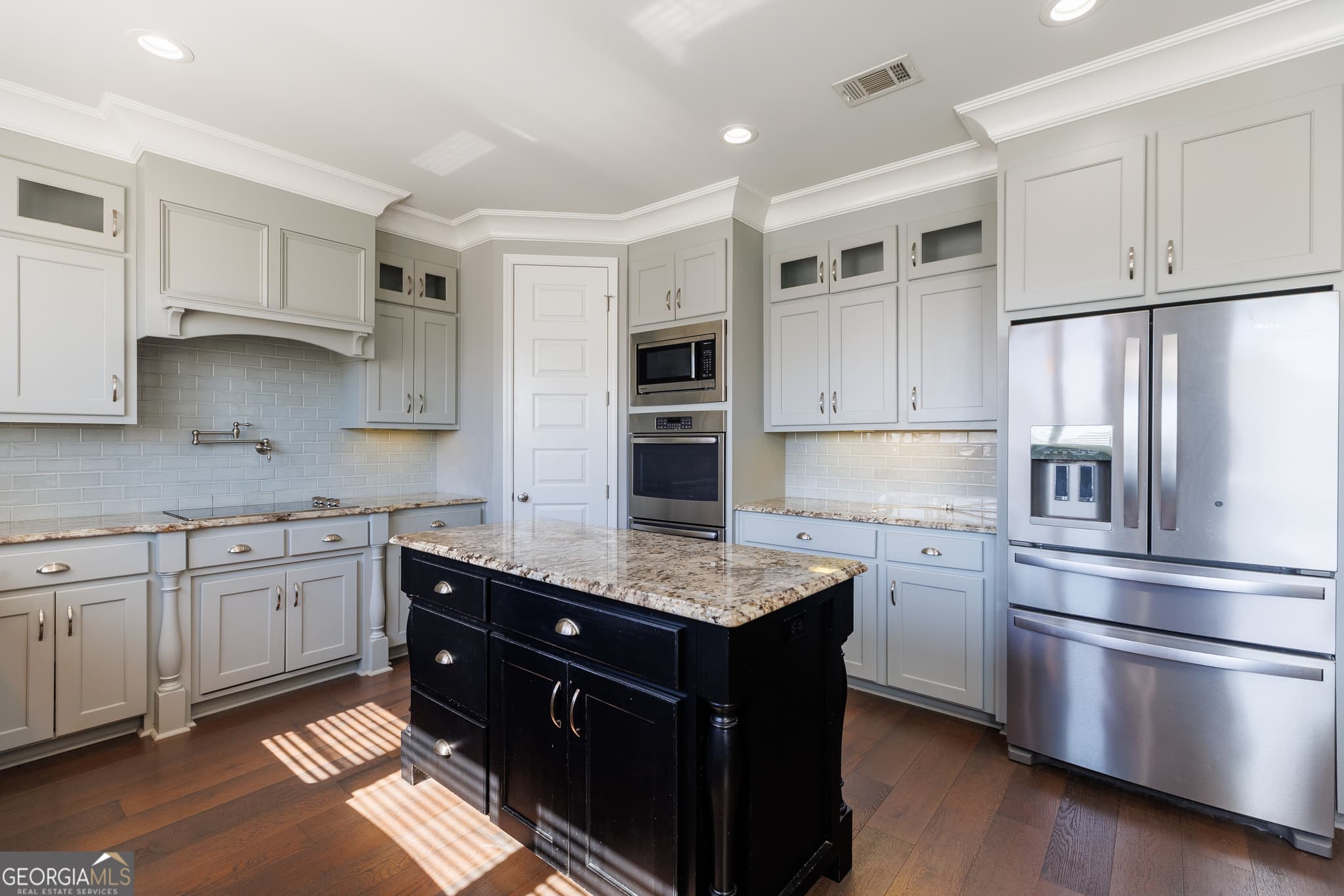 4 bedroom, 4 bathroom, 2,267 sq ft single family residence for sale at 3916 Valiant Court, Valdosta, GA 31605 — photo 10