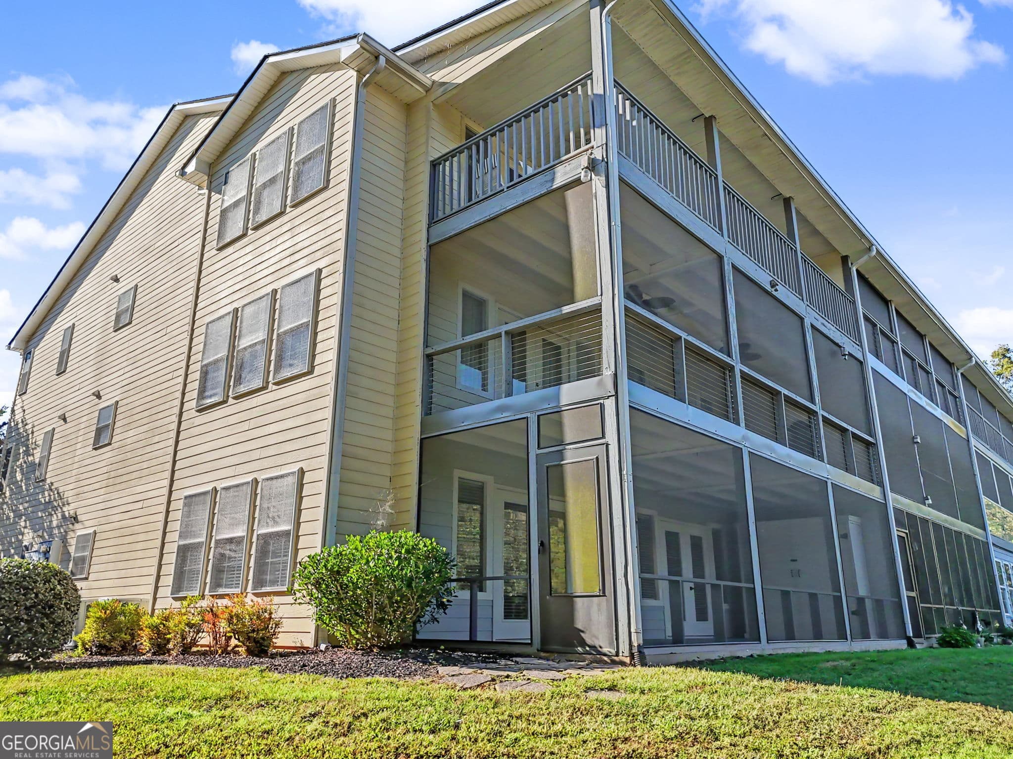 3 bedroom, 3 bathroom, 1,752 sq ft condominium for sale at 258 Ginger Creek Lane UNIT 104, Clayton, GA 30525 — photo 10